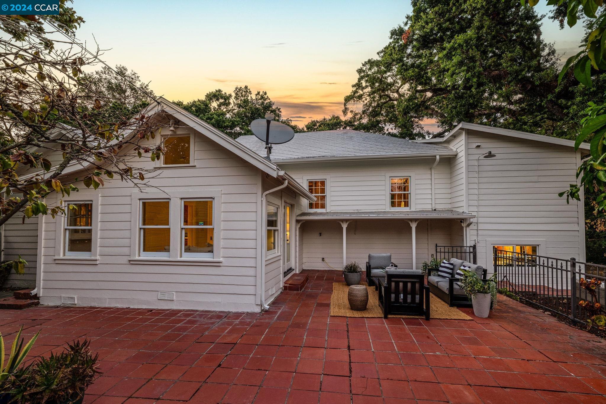 3161 Stanwood