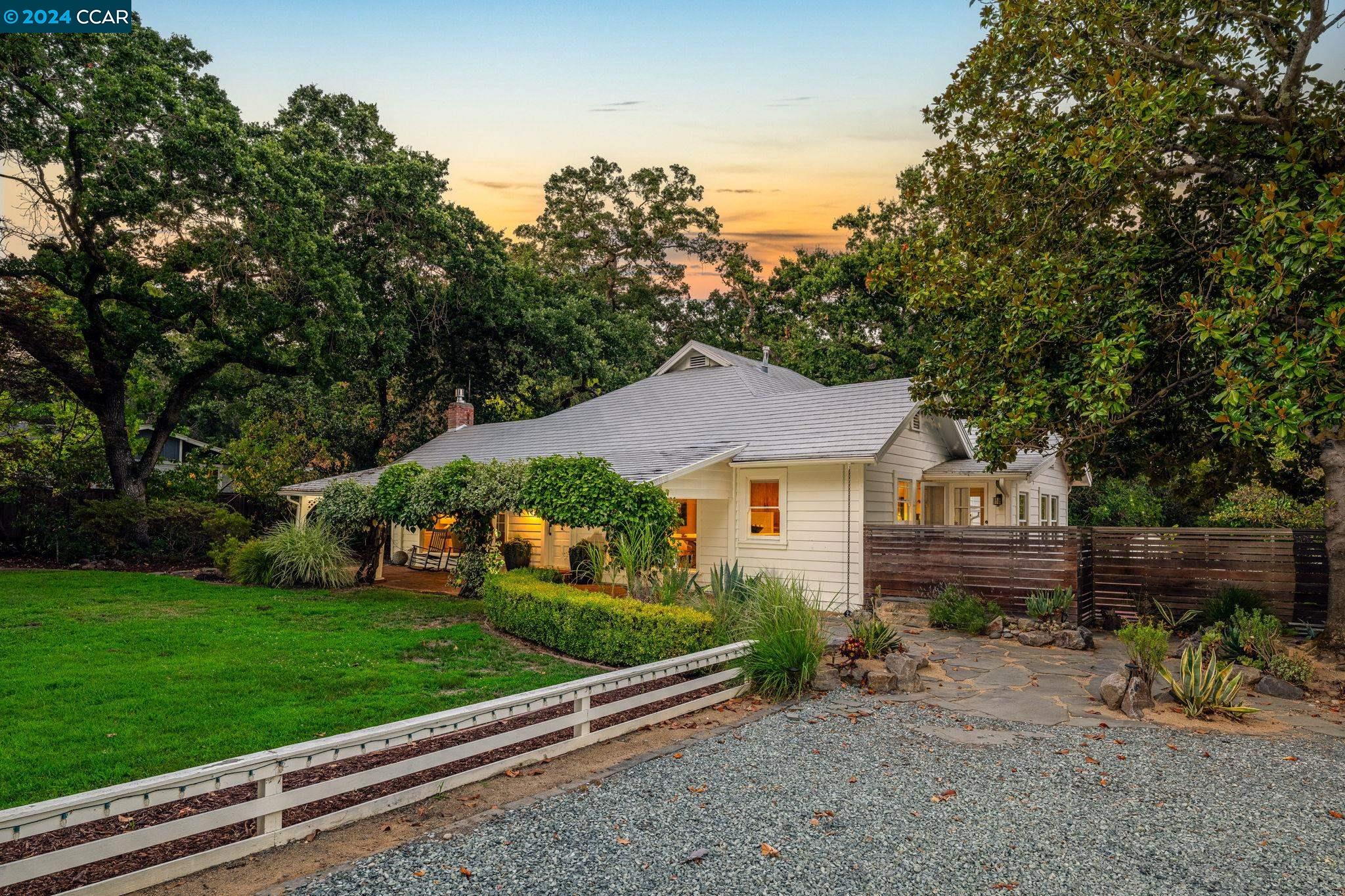 3161 Stanwood
