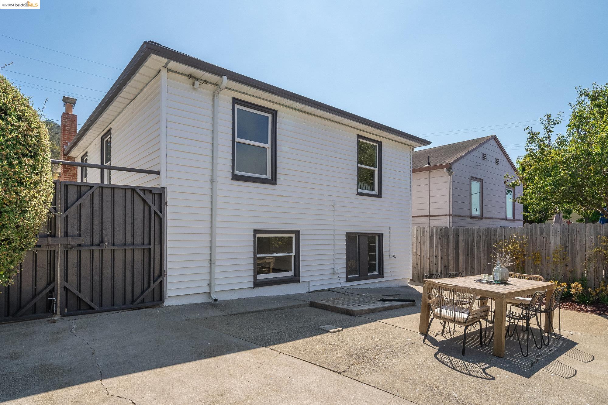 1305 Lawrence