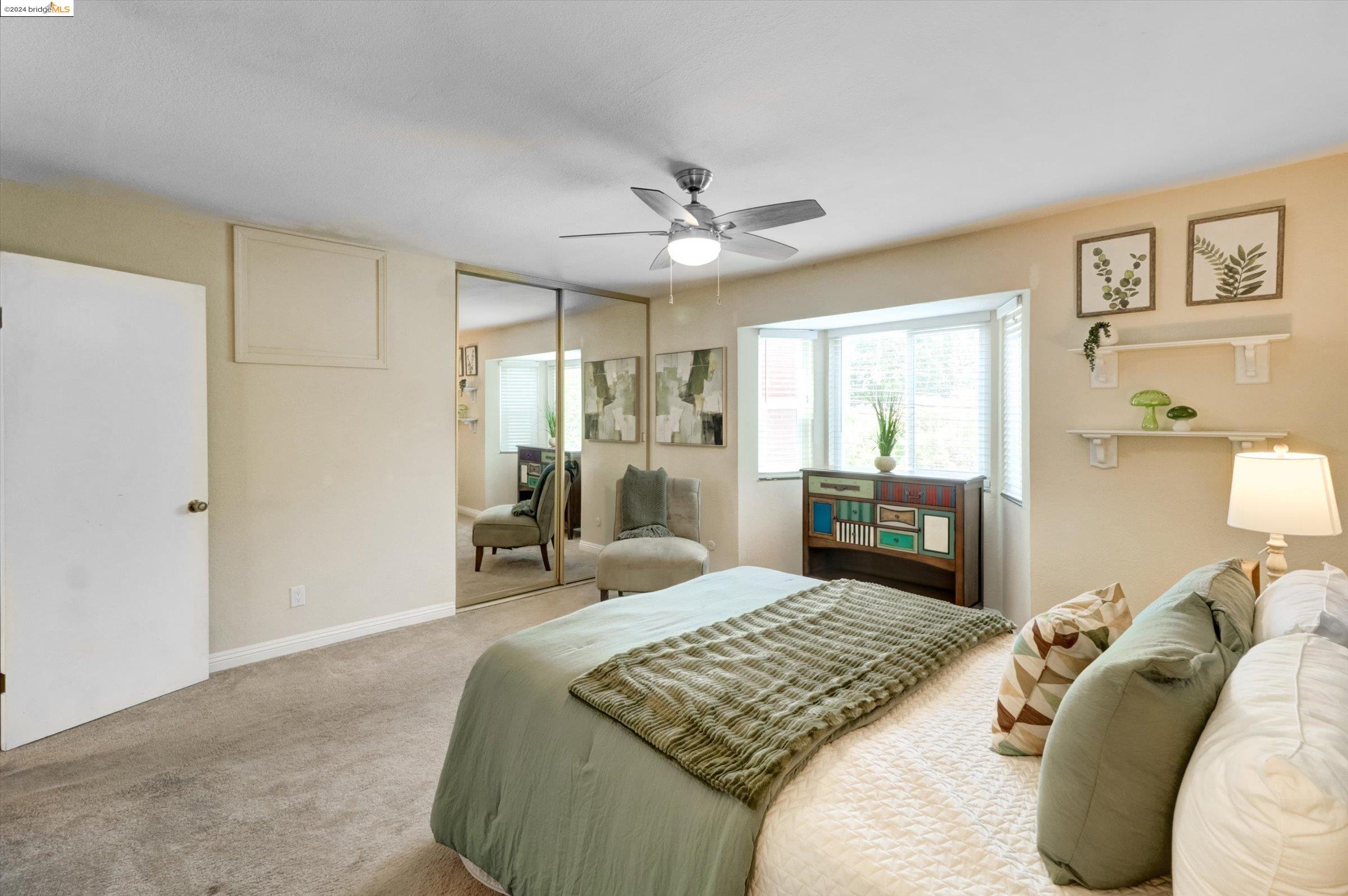 2738 Walnut Blvd