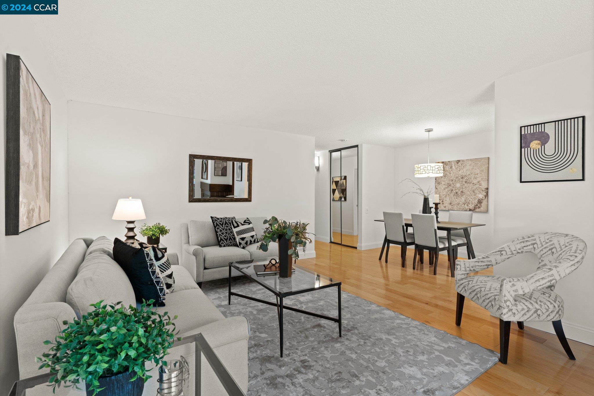 150 Pearl St # 220