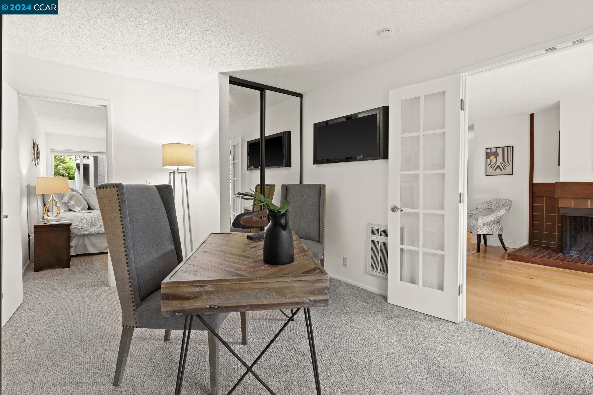150 Pearl St # 220