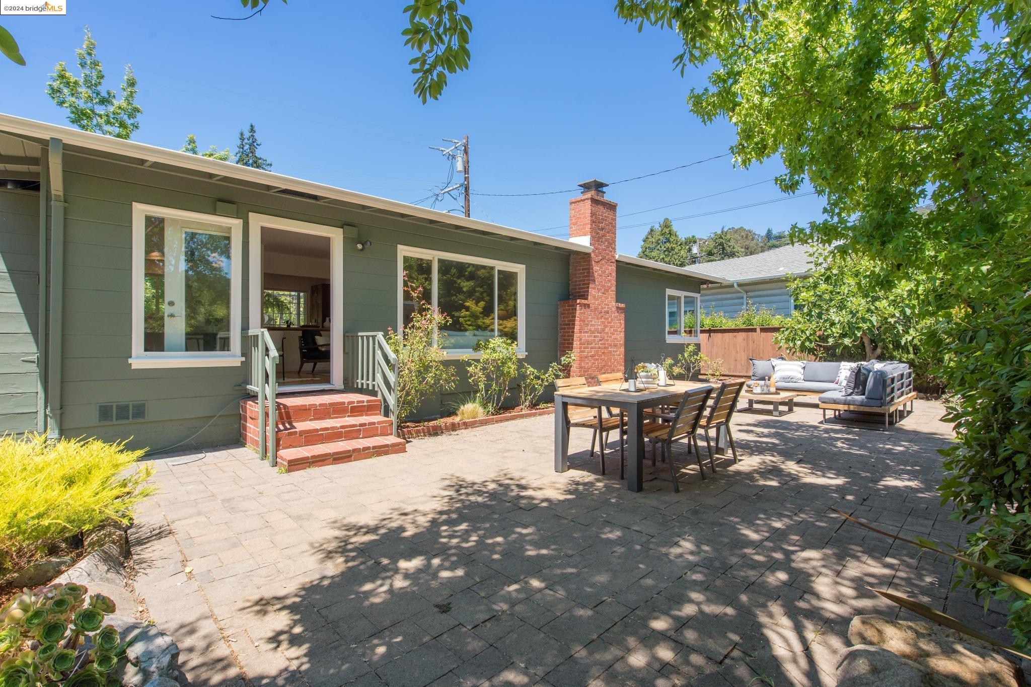 4448 Anderson Ave
