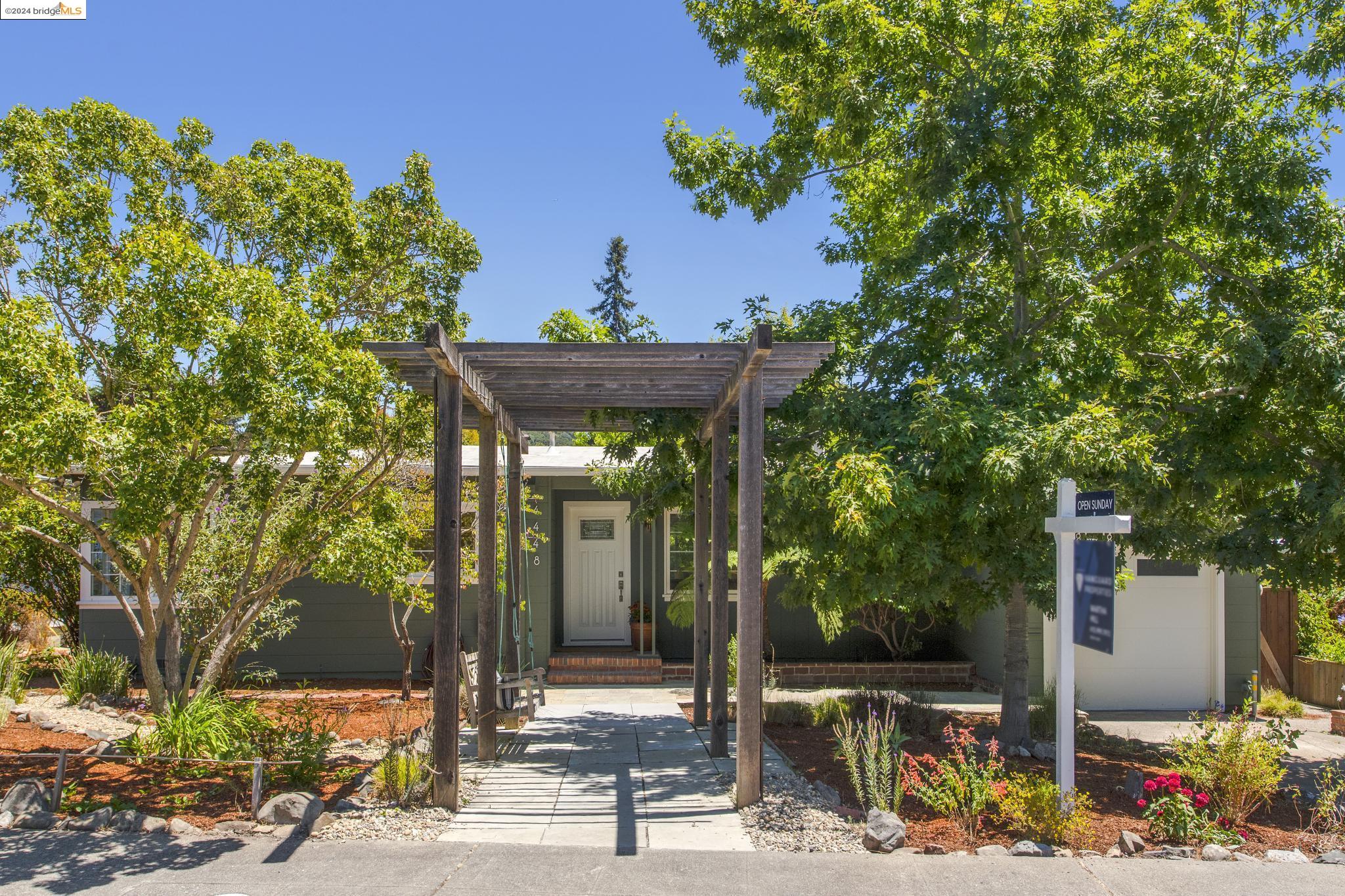 4448 Anderson Ave