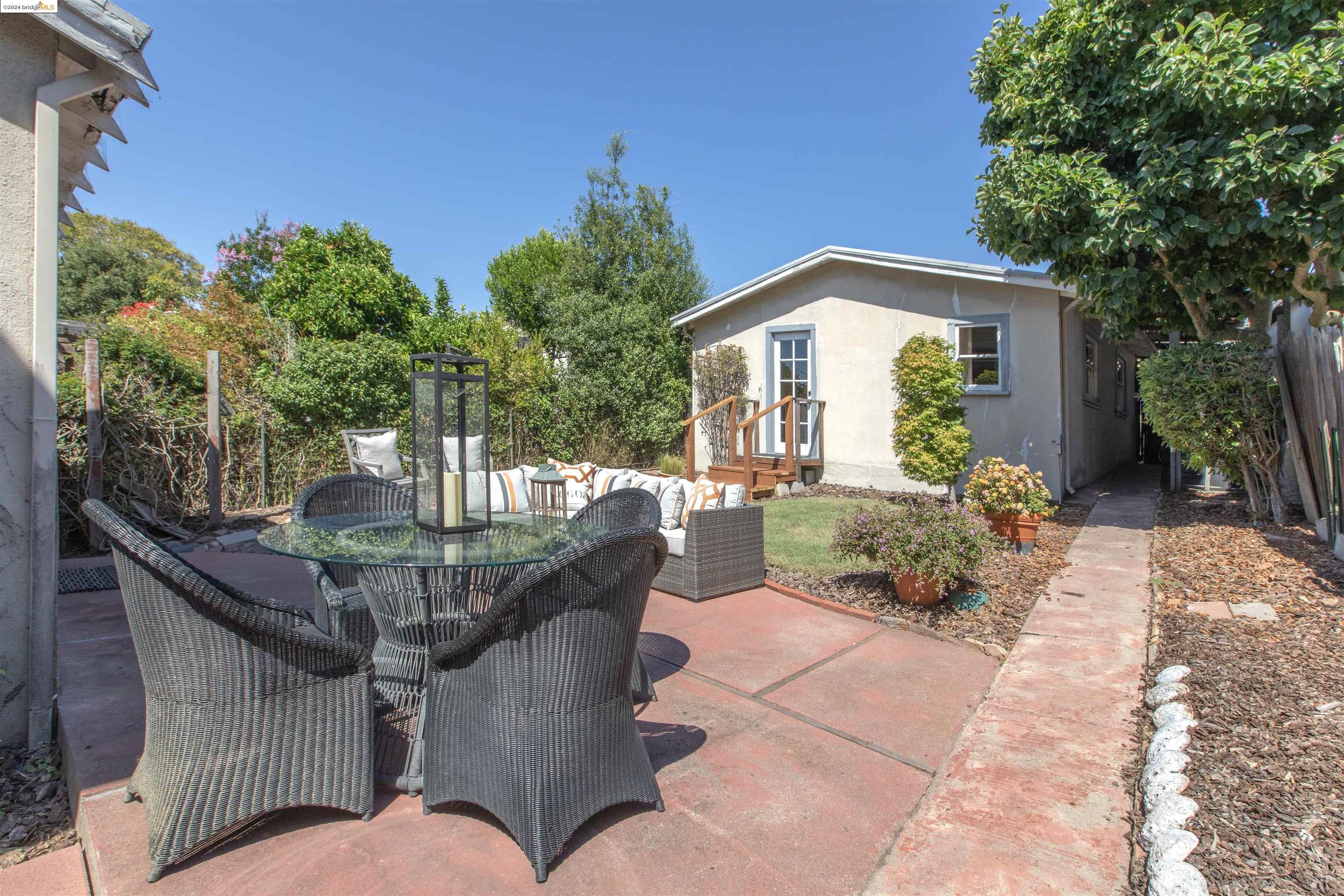 112 Oakmont Avenue
