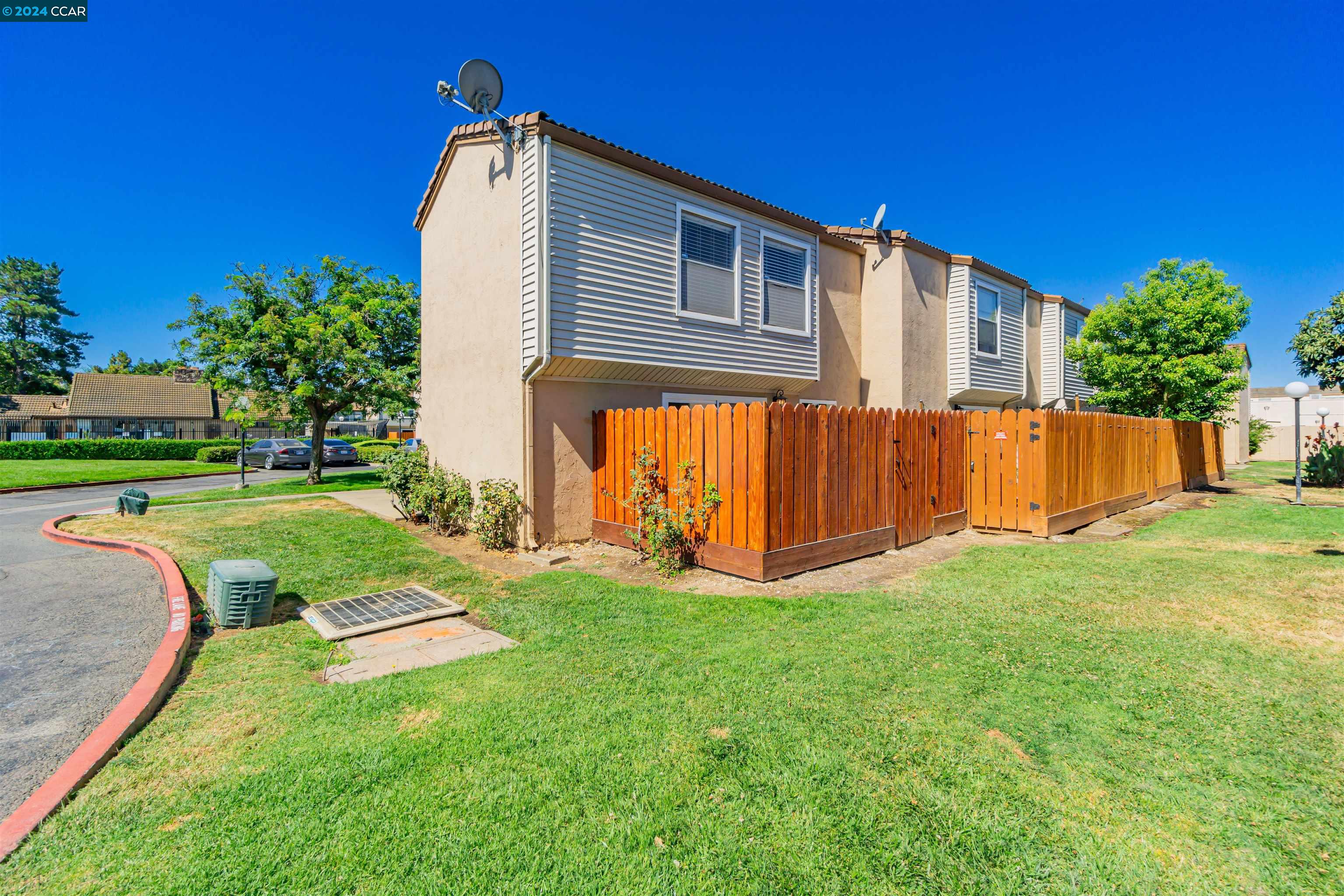 1435 Bel Air Dr # D
