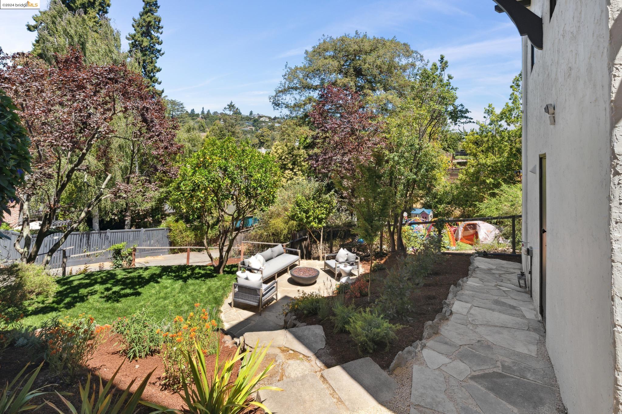 1132 Hollywood Ave