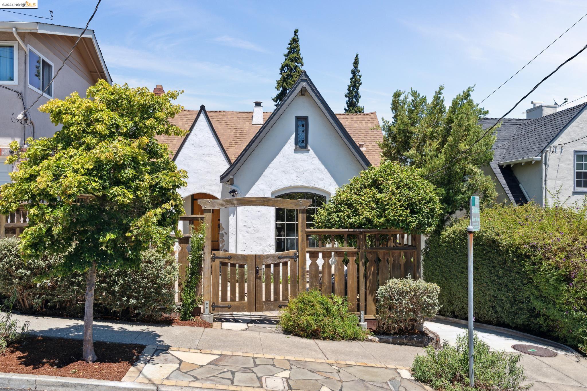1132 Hollywood Ave