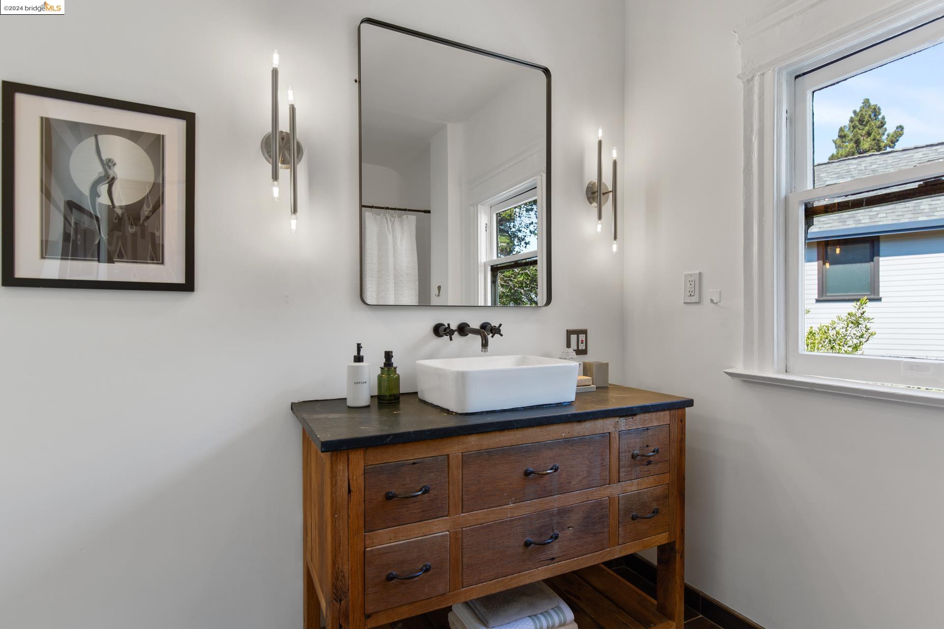 571 El Dorado Avenue