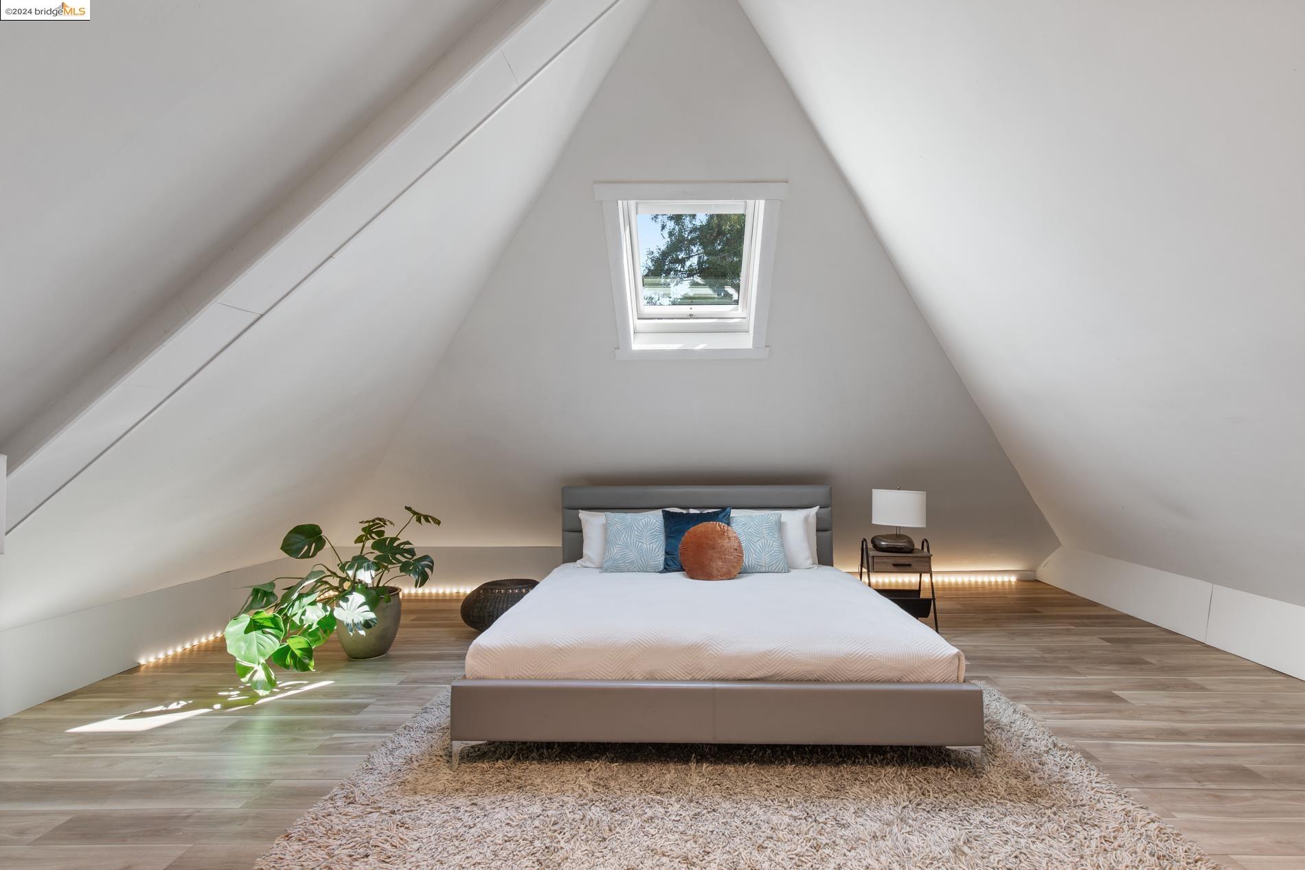 571 El Dorado Avenue