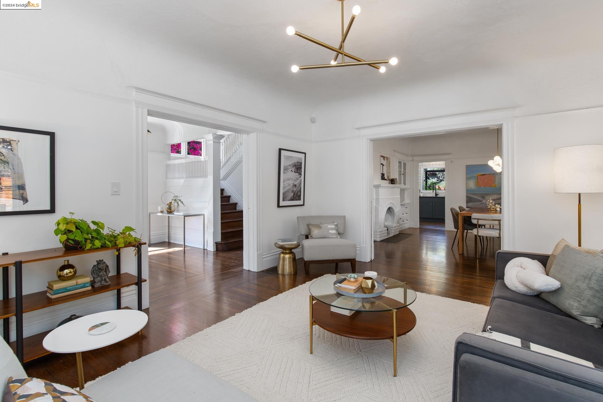 571 El Dorado Avenue