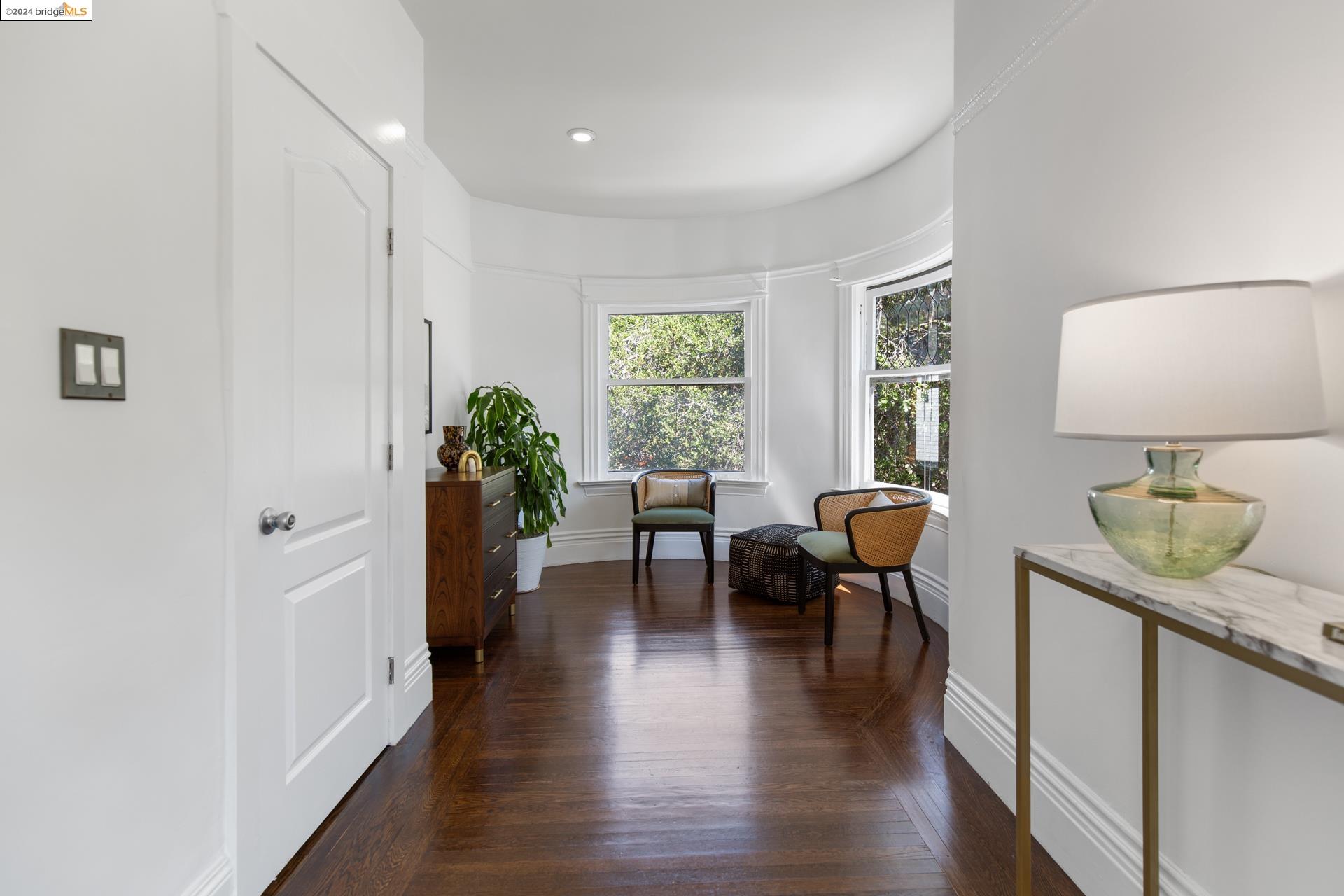 571 El Dorado Avenue