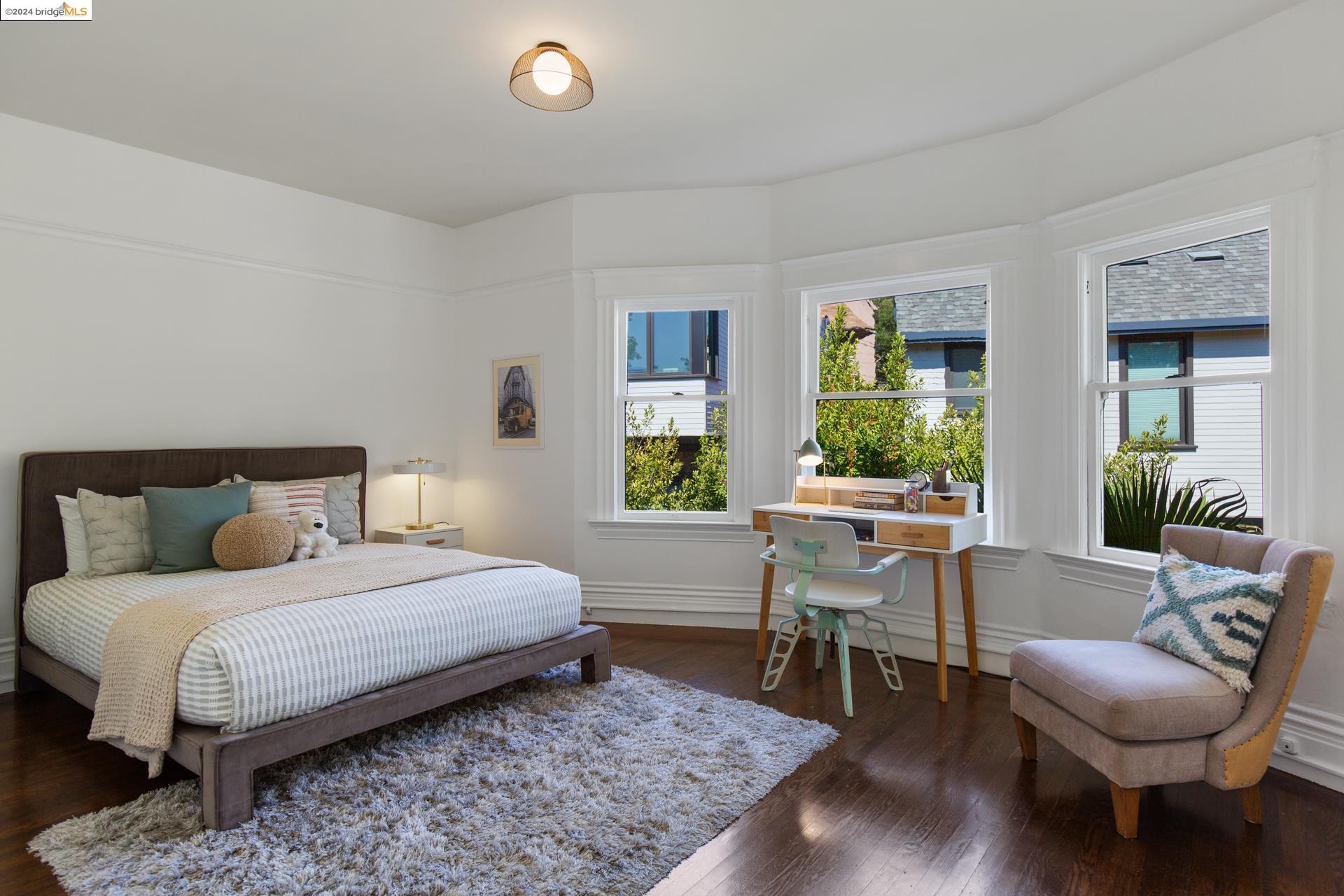 571 El Dorado Avenue