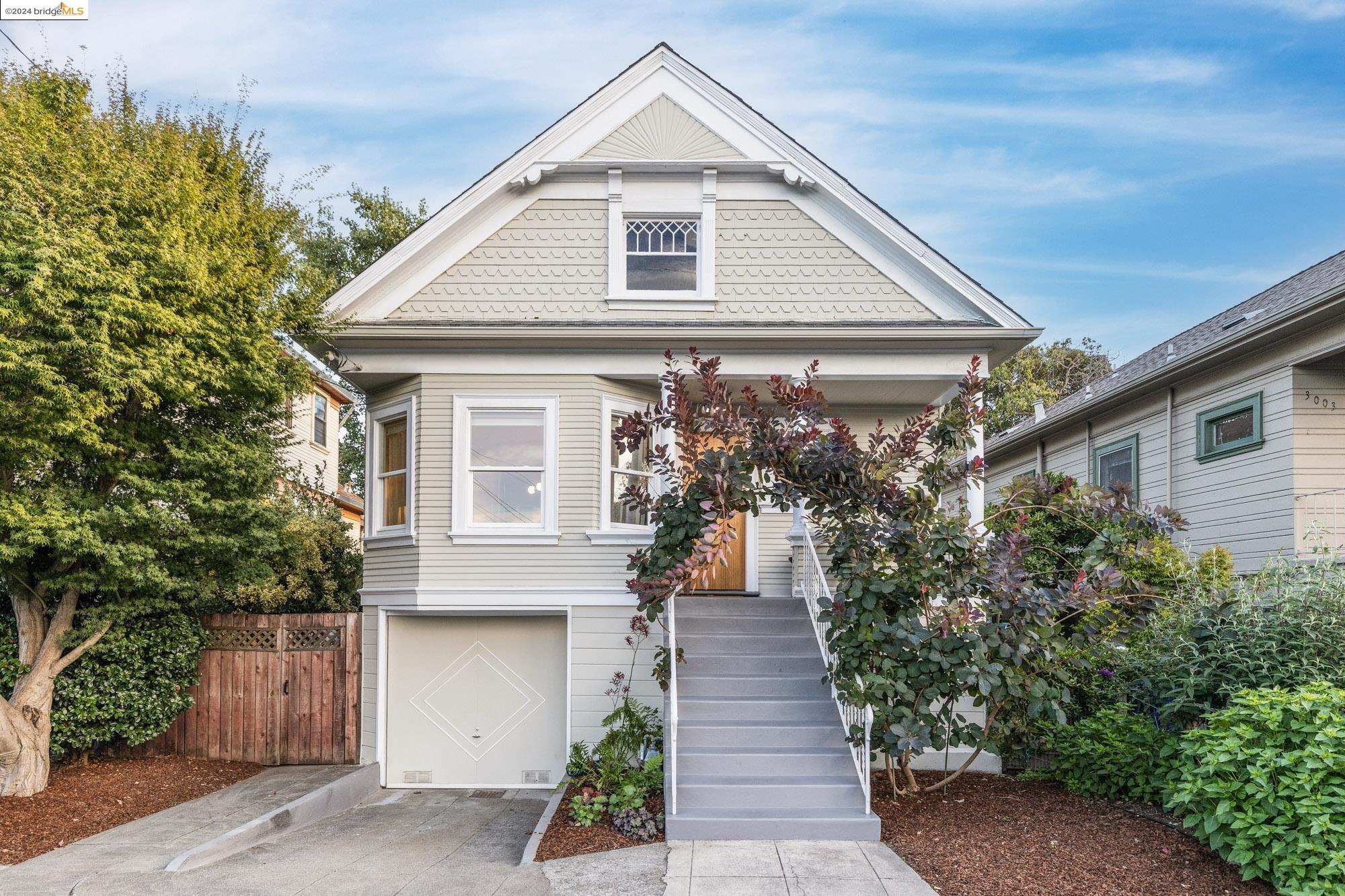 3007 Galindo St