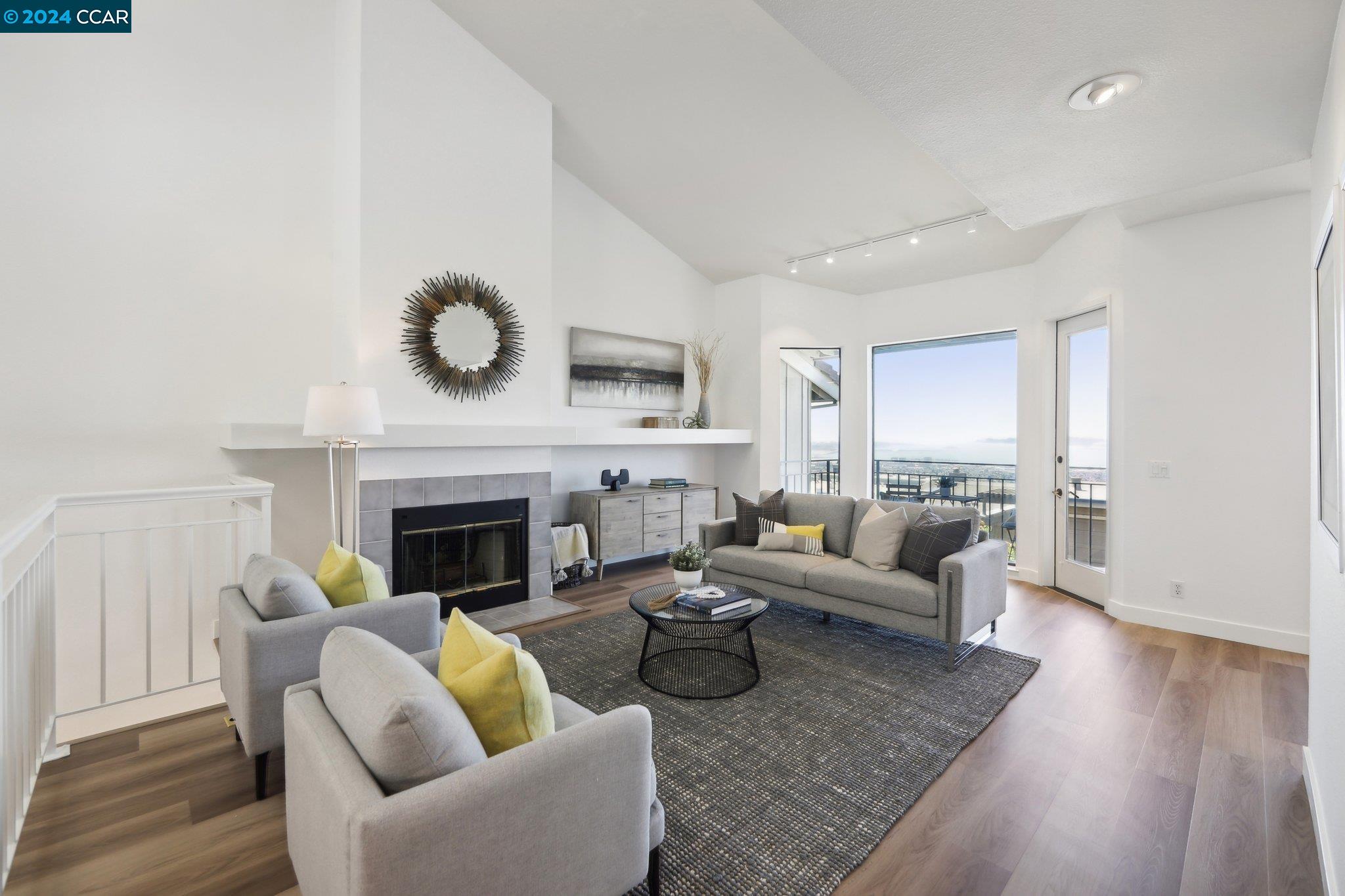 27 Windward Hill