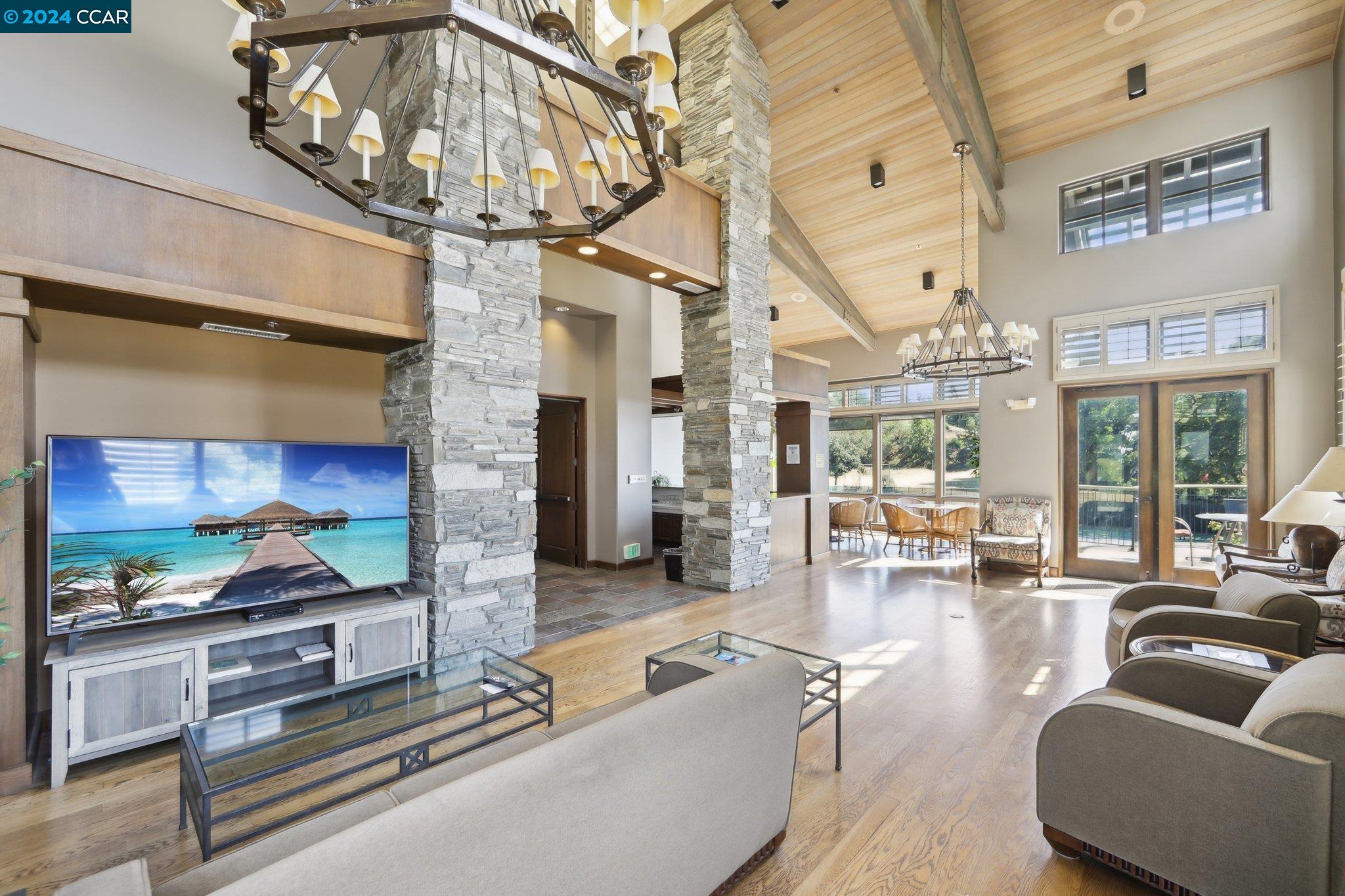 27 Windward Hill