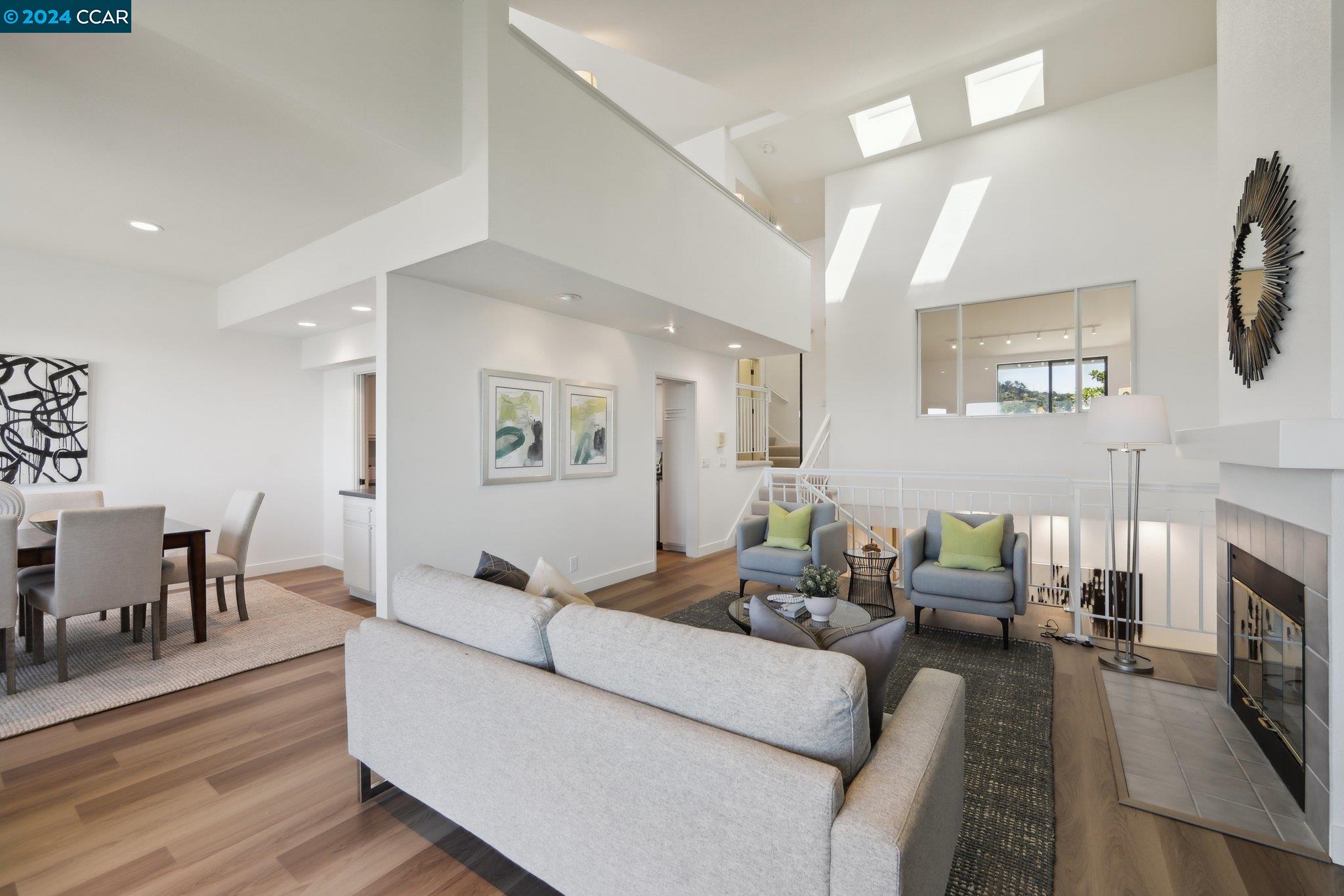 27 Windward Hill