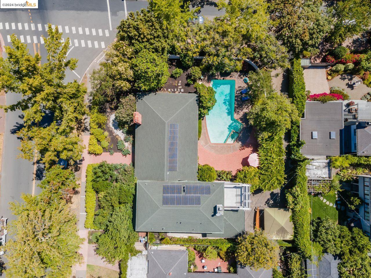 2744 Belrose