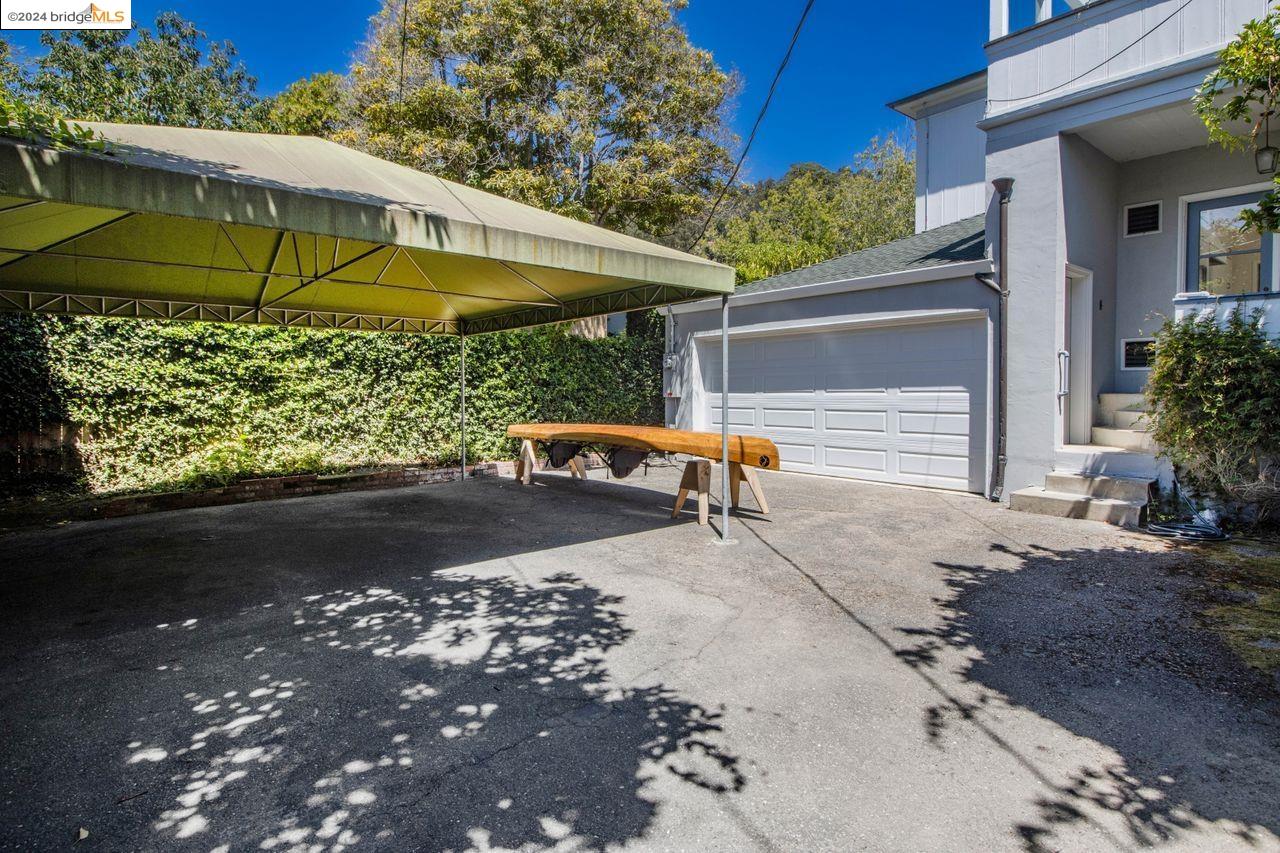2744 Belrose