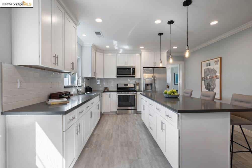 1454 & 1456 E 32Nd St