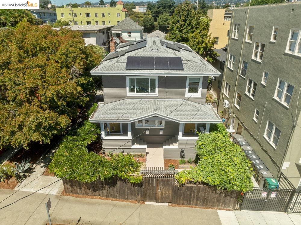 1454 & 1456 E 32Nd St
