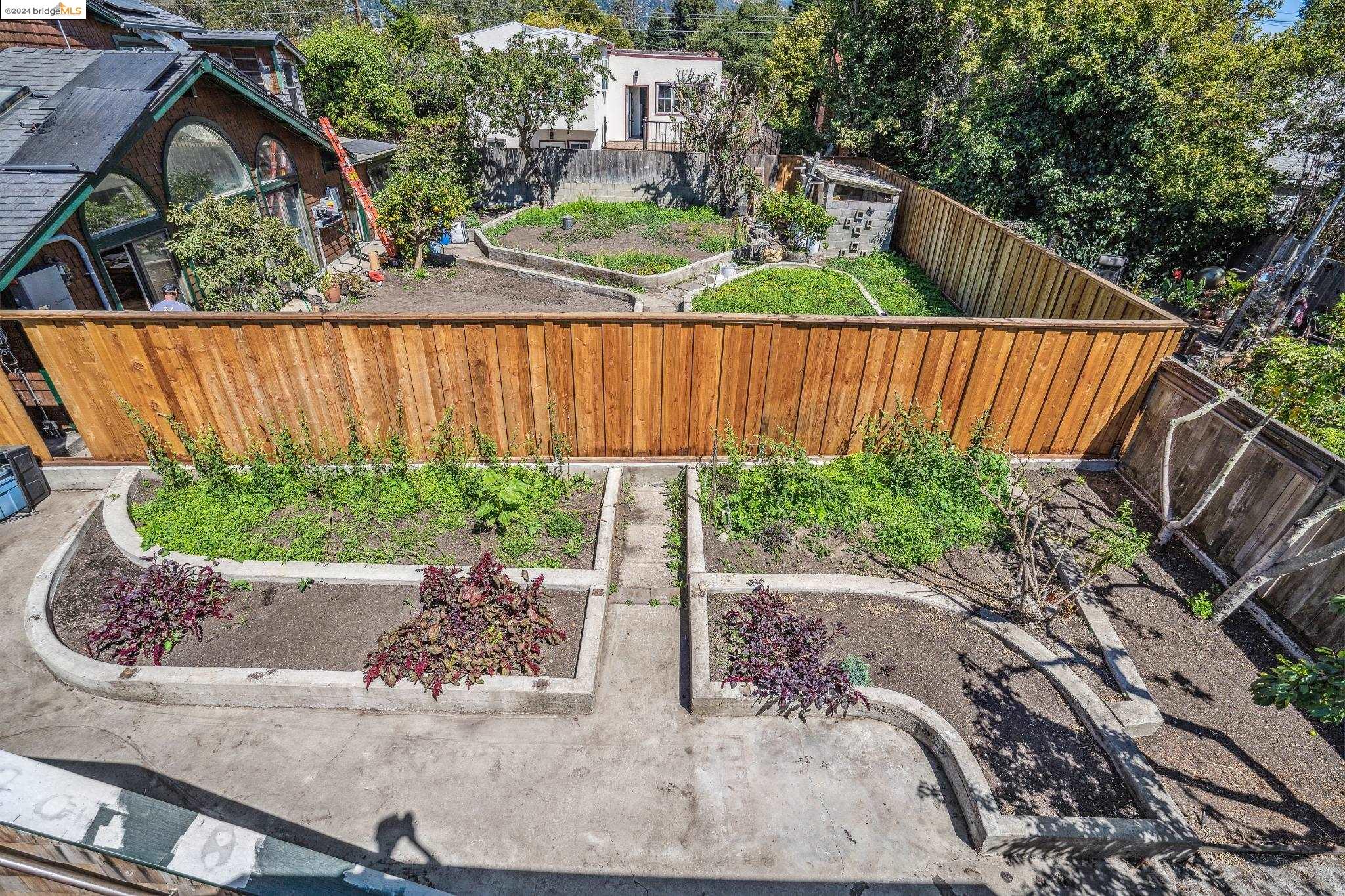 1513 Belvedere Ave
