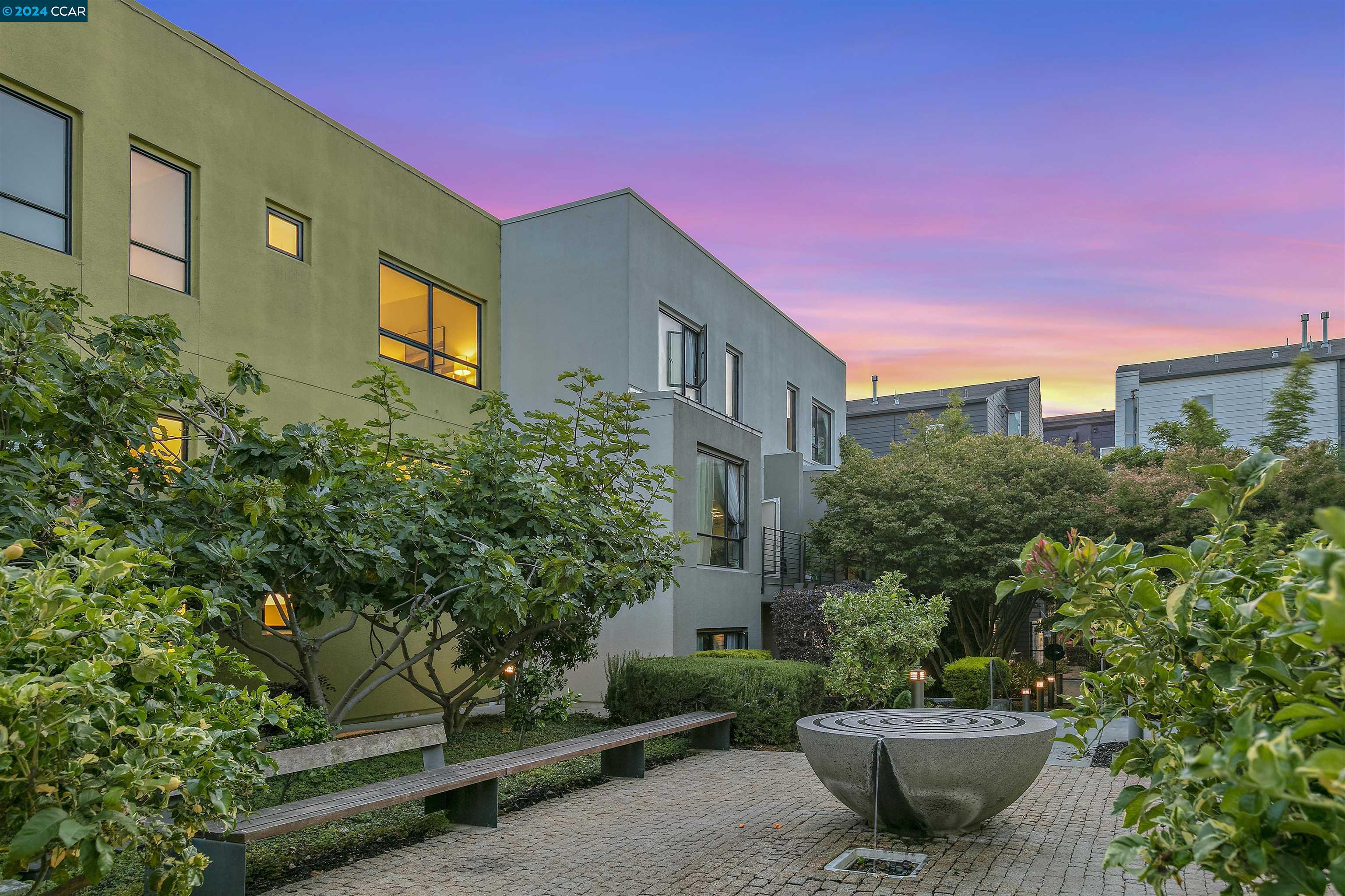 205 Palisade Dr