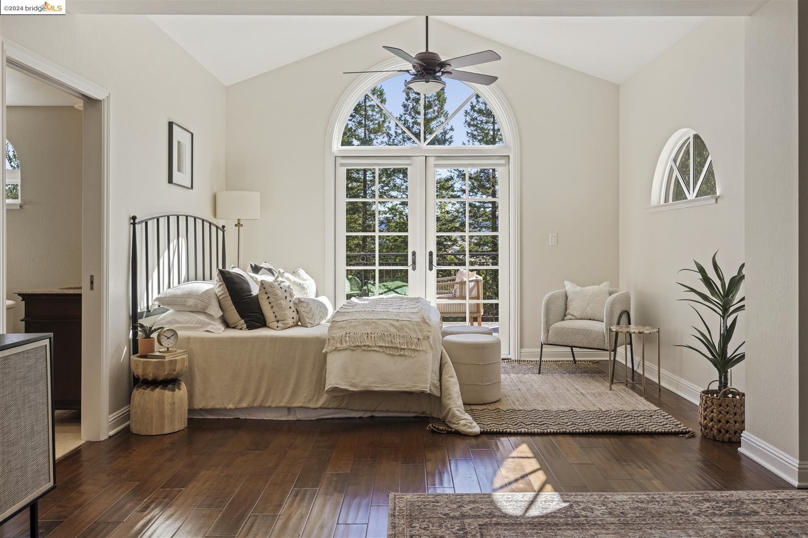 85 Bates Blvd