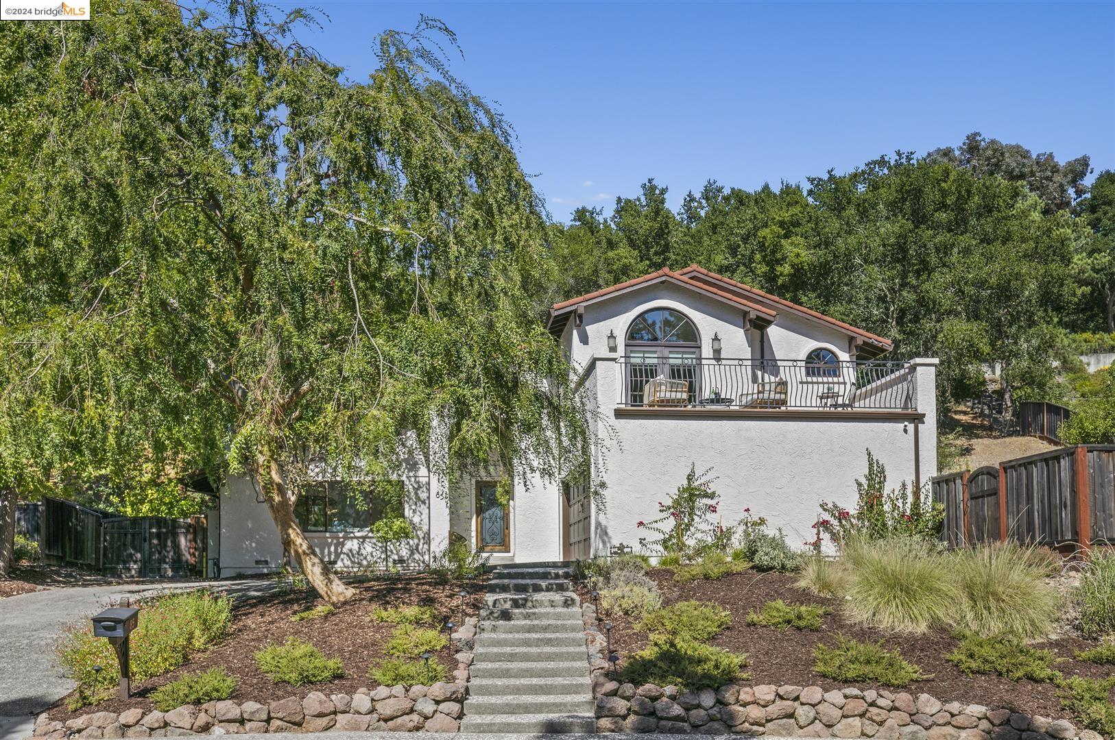 85 Bates Blvd
