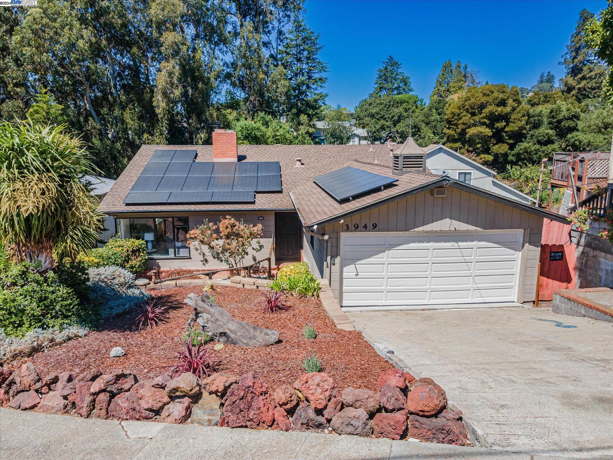 3949 Norton Ave