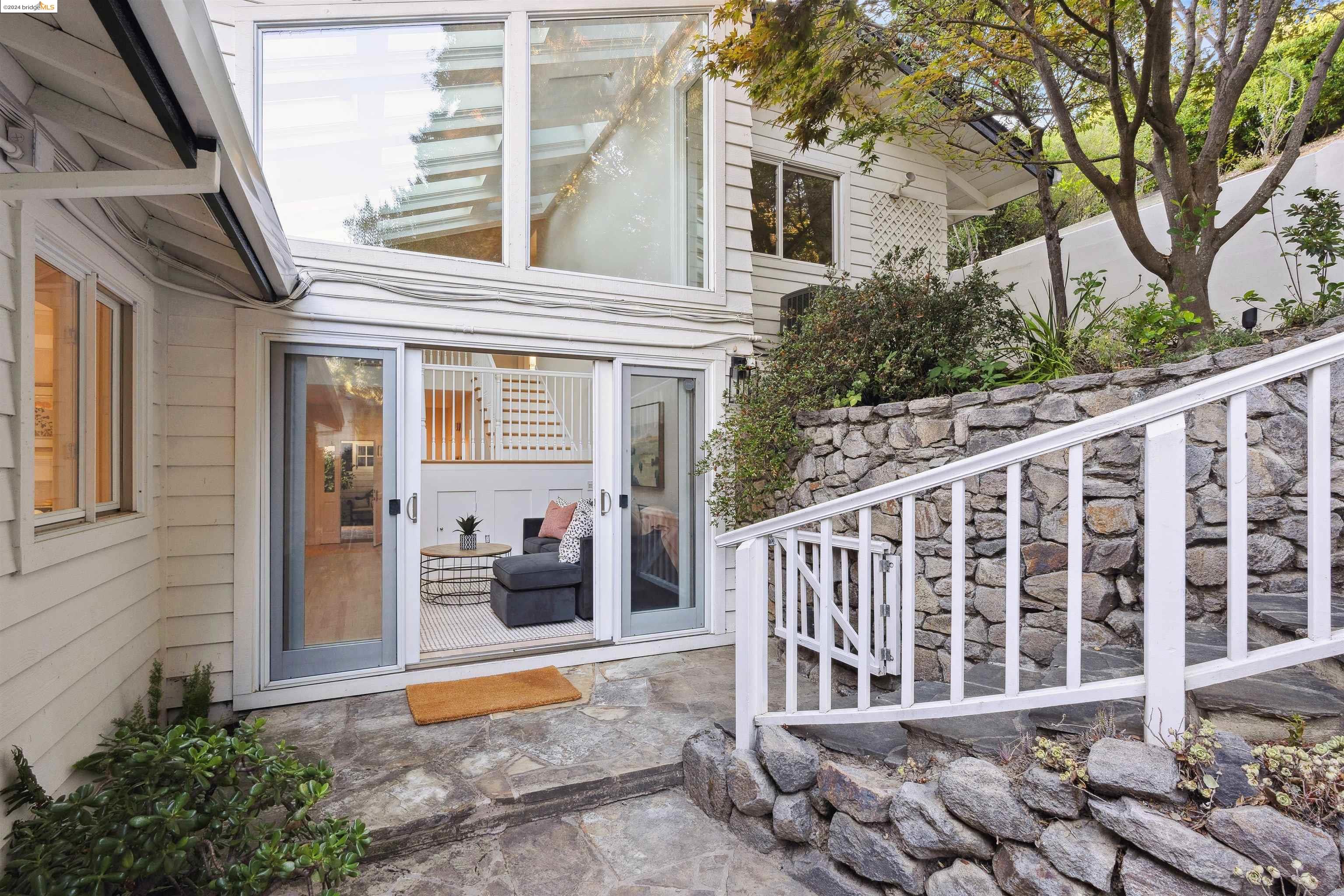 232 Camino Sobrante
