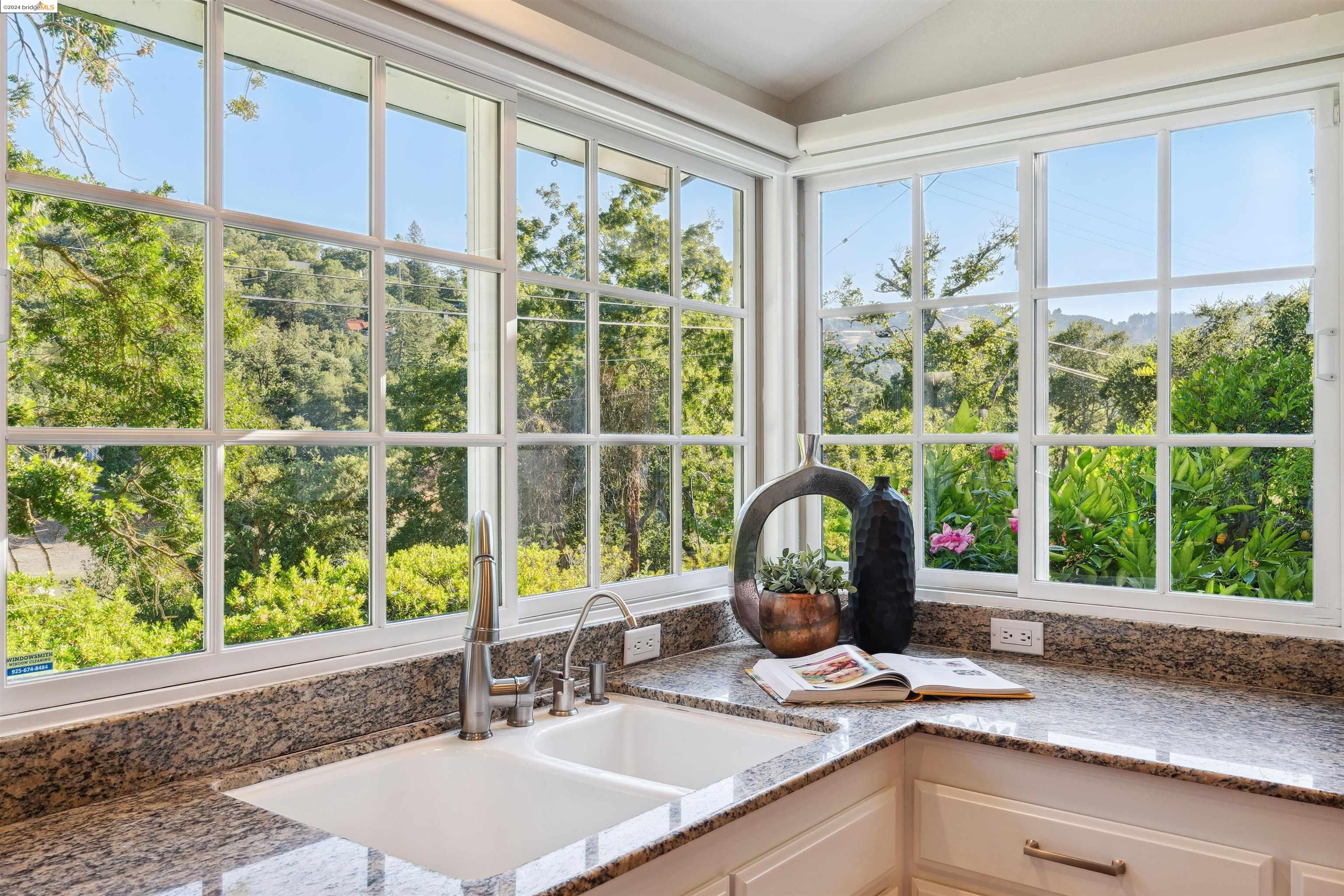 232 Camino Sobrante