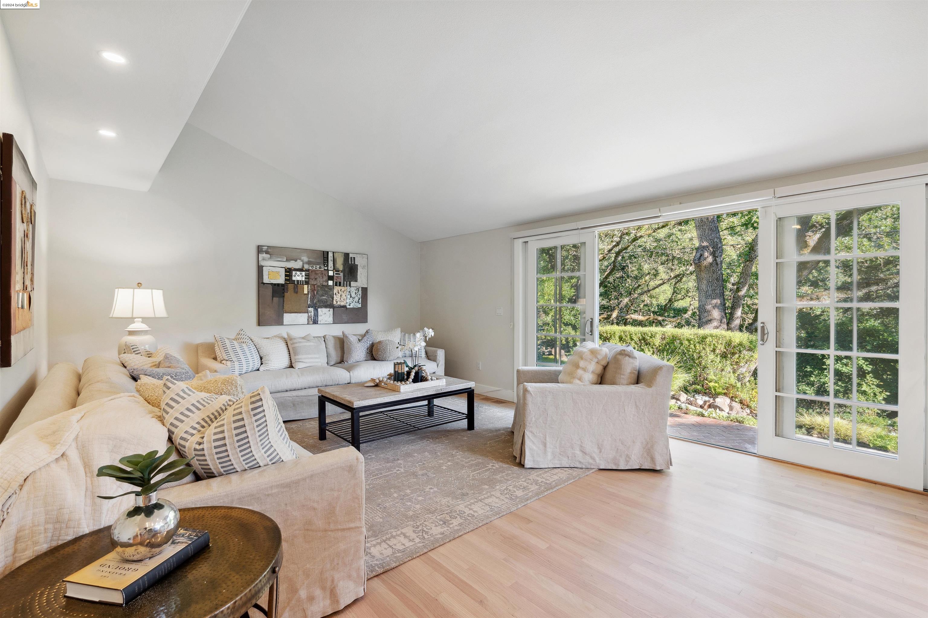 232 Camino Sobrante
