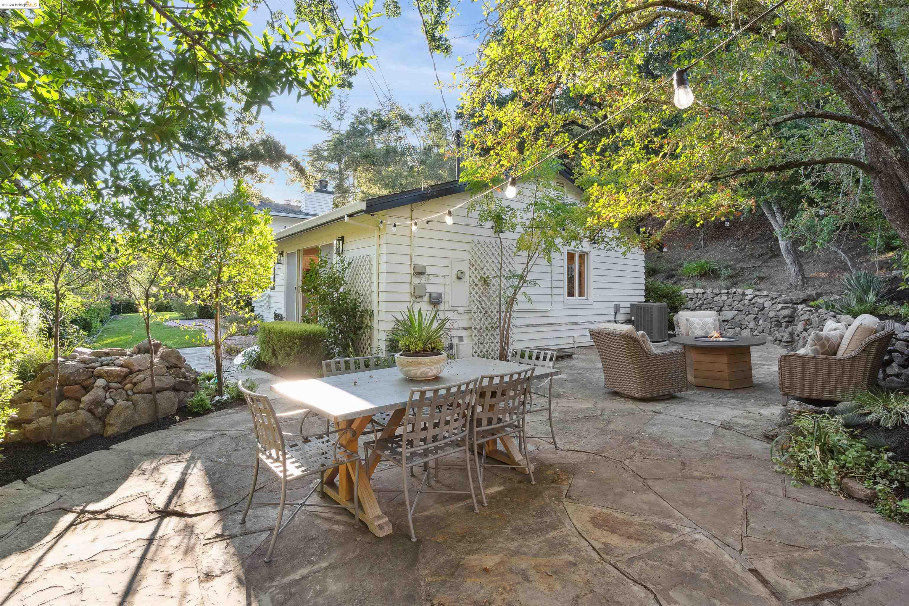 232 Camino Sobrante