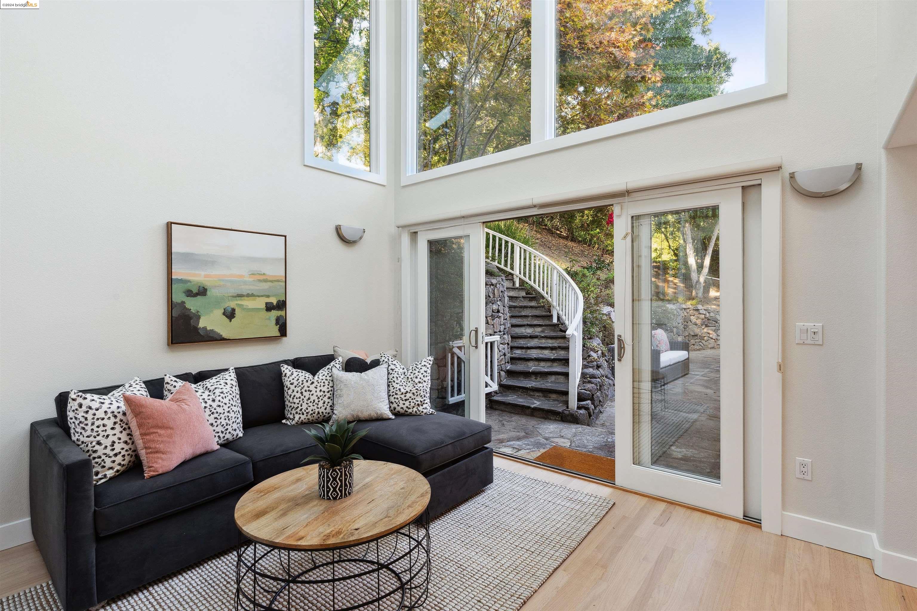 232 Camino Sobrante