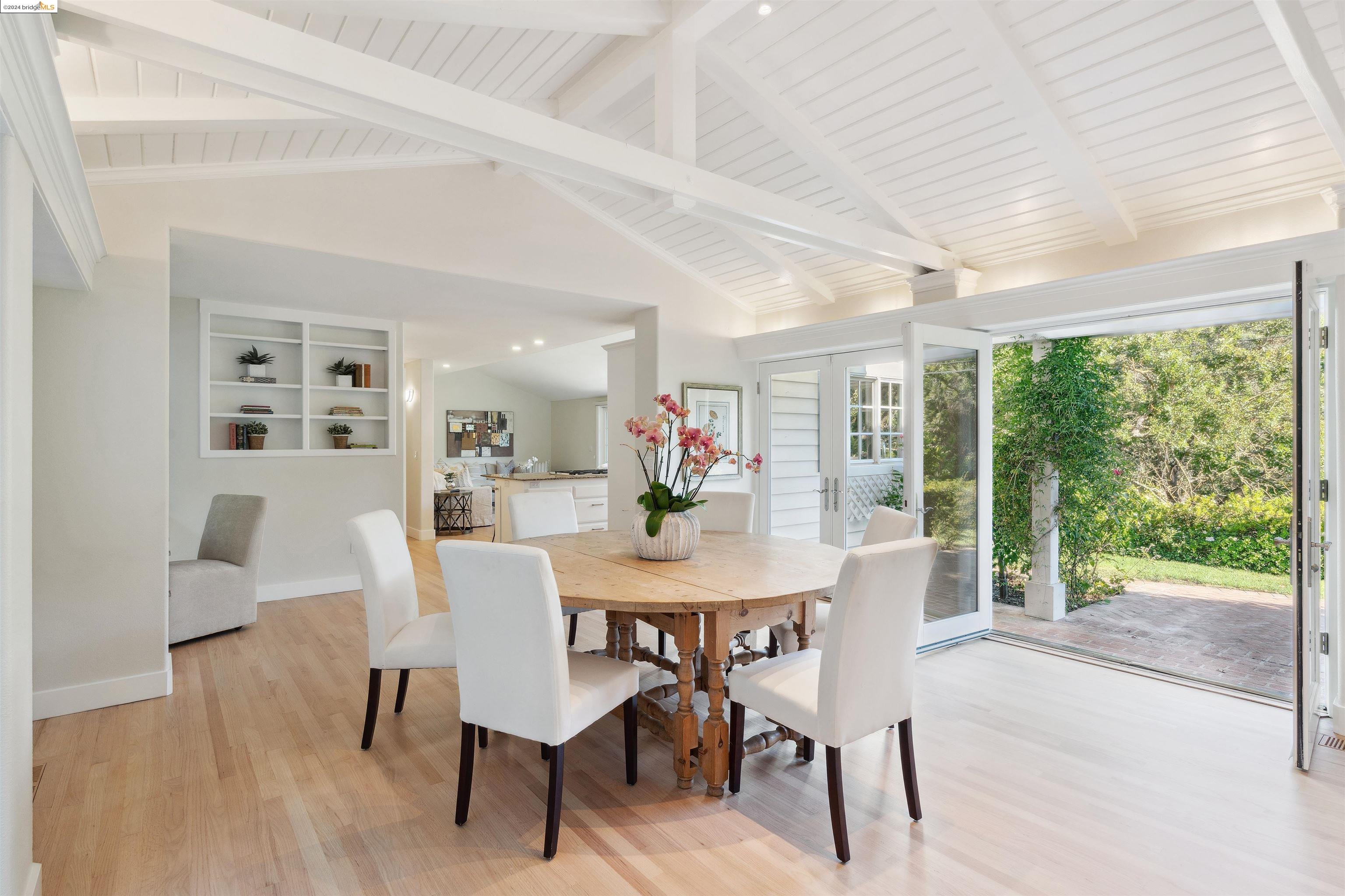 232 Camino Sobrante