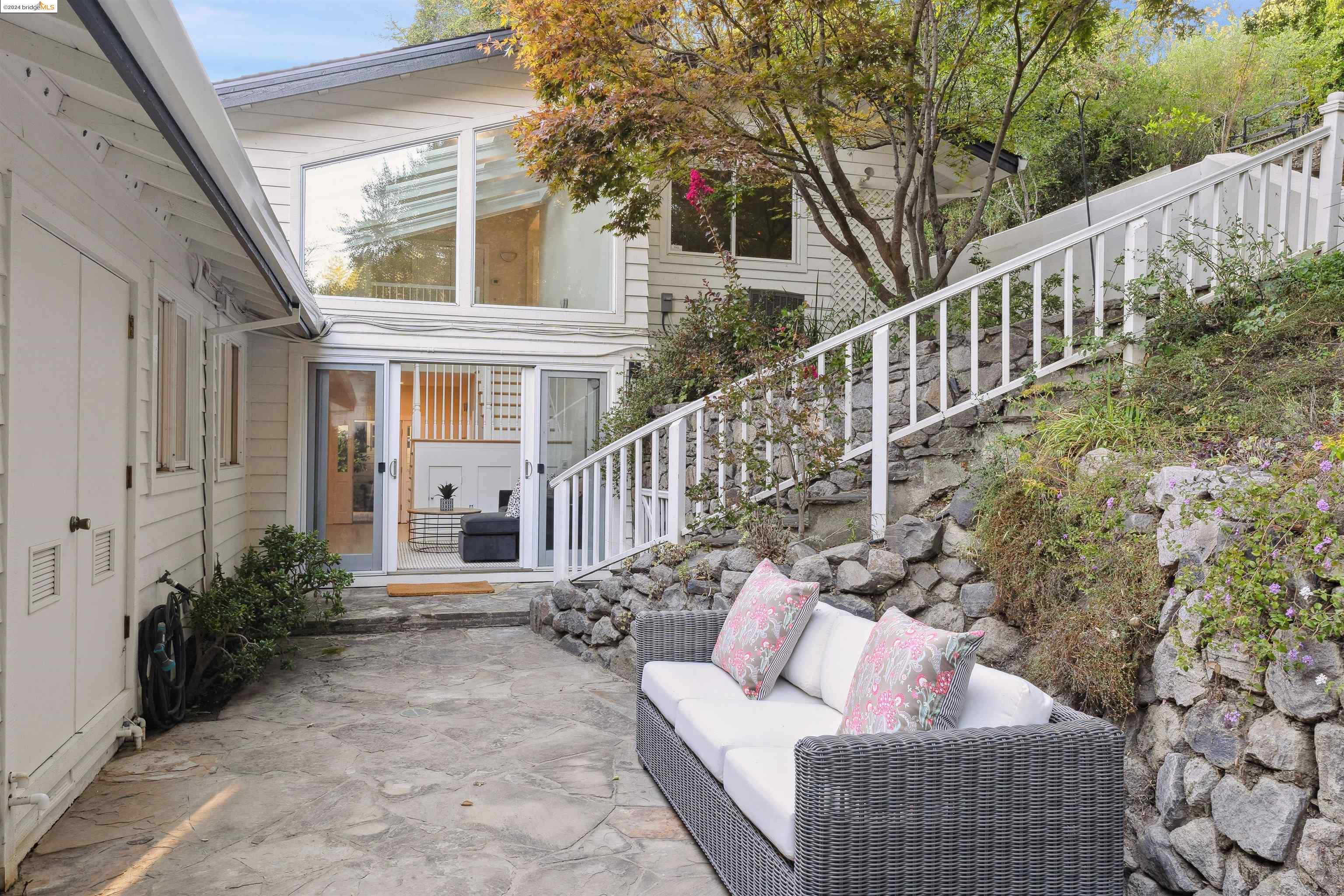 232 Camino Sobrante