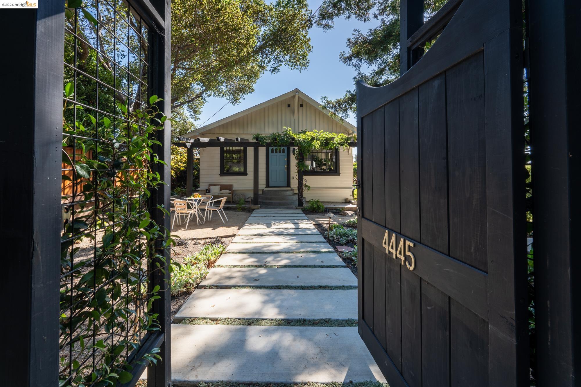 4445 Fair Ave
