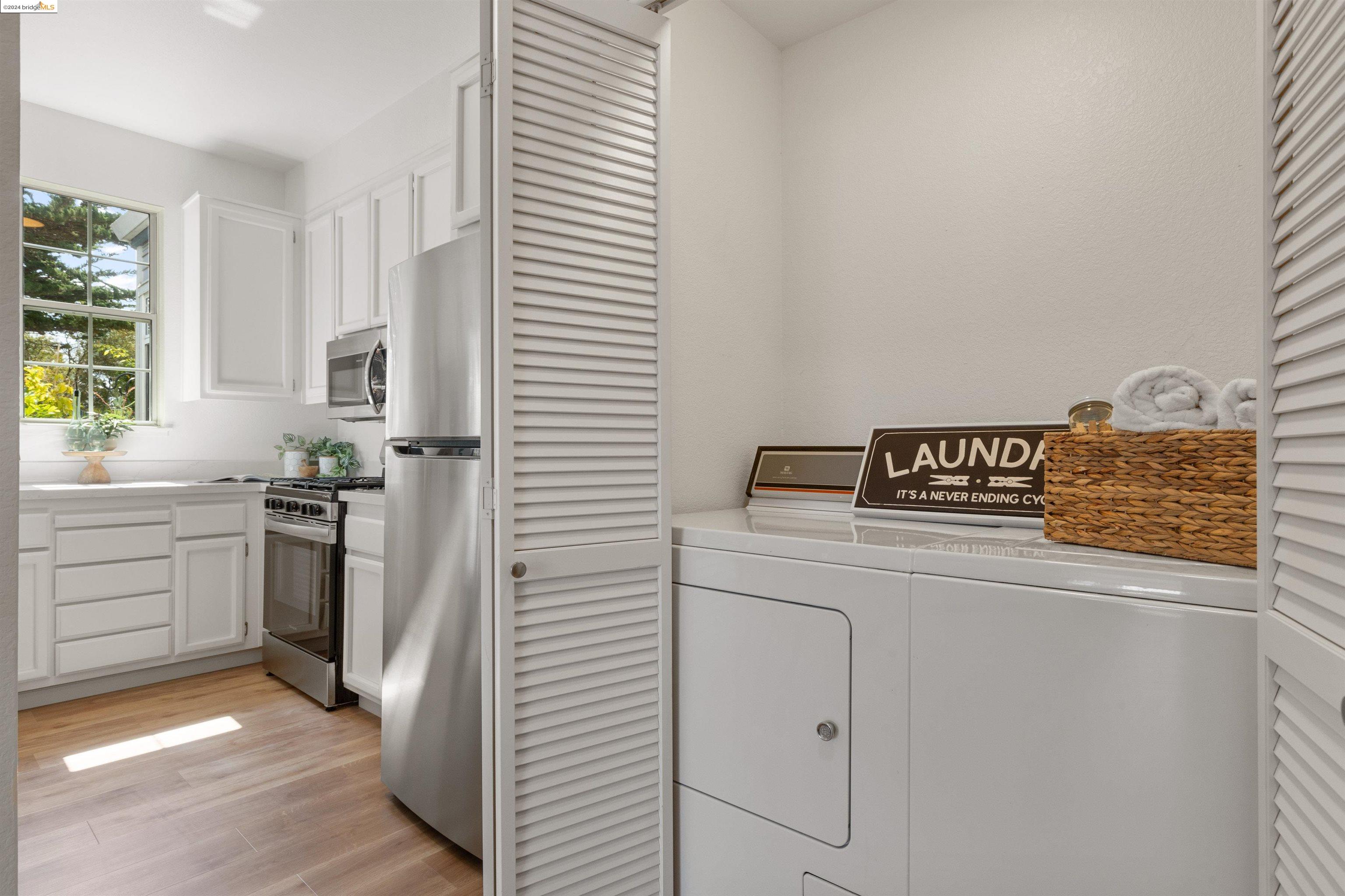 214 Commodore Dr