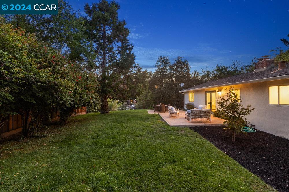 3303 Berta Ln