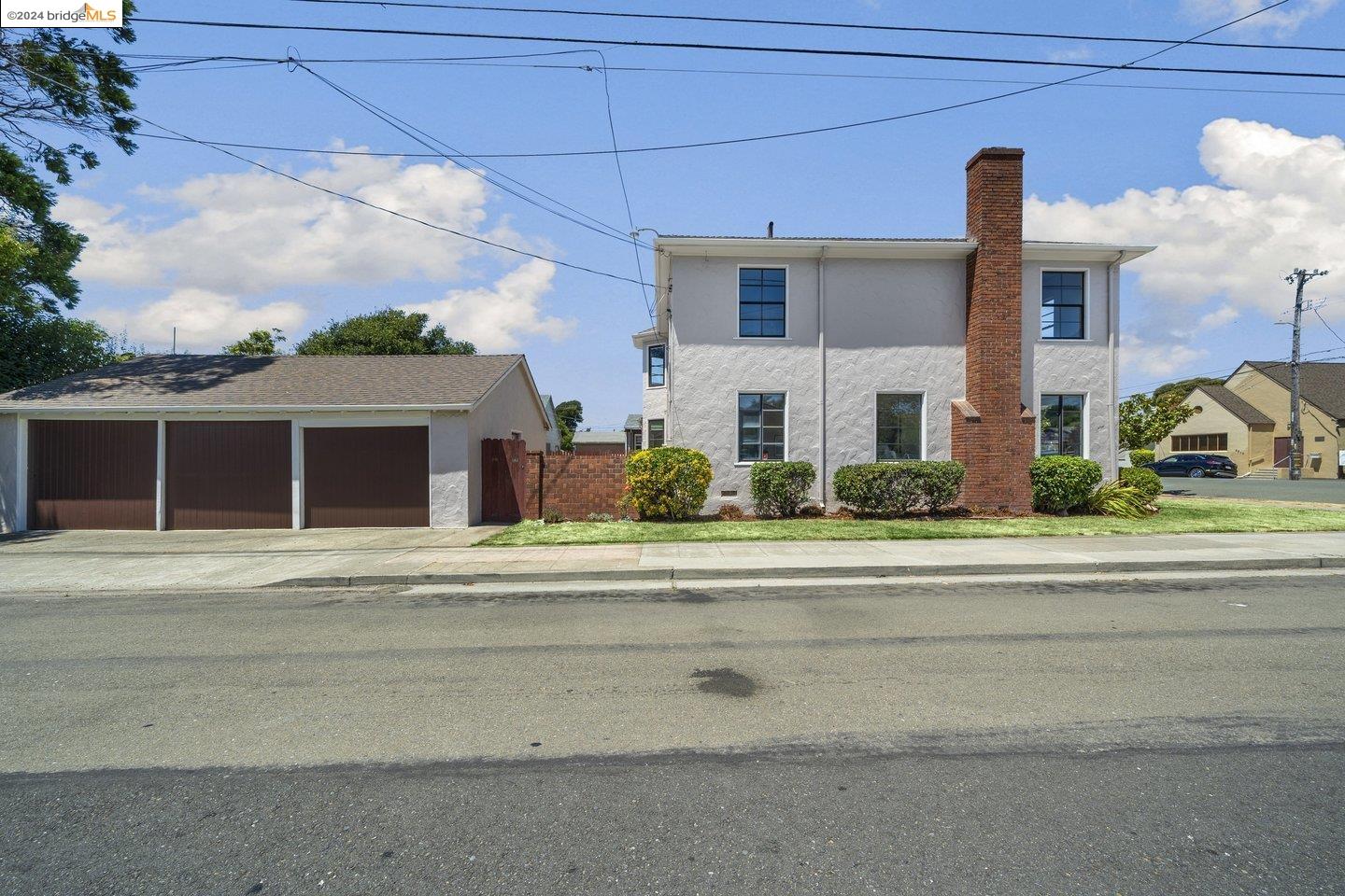3030 Clinton Ave