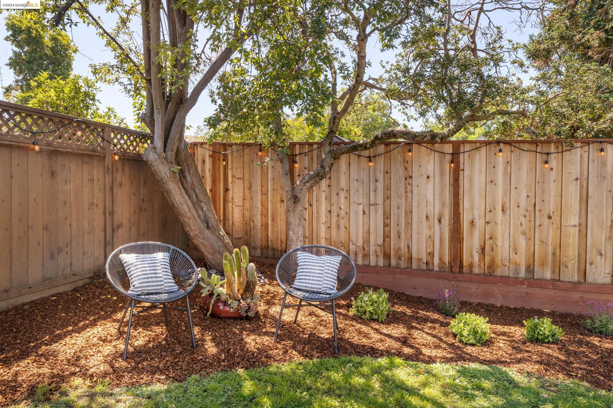 2521 Carmel St