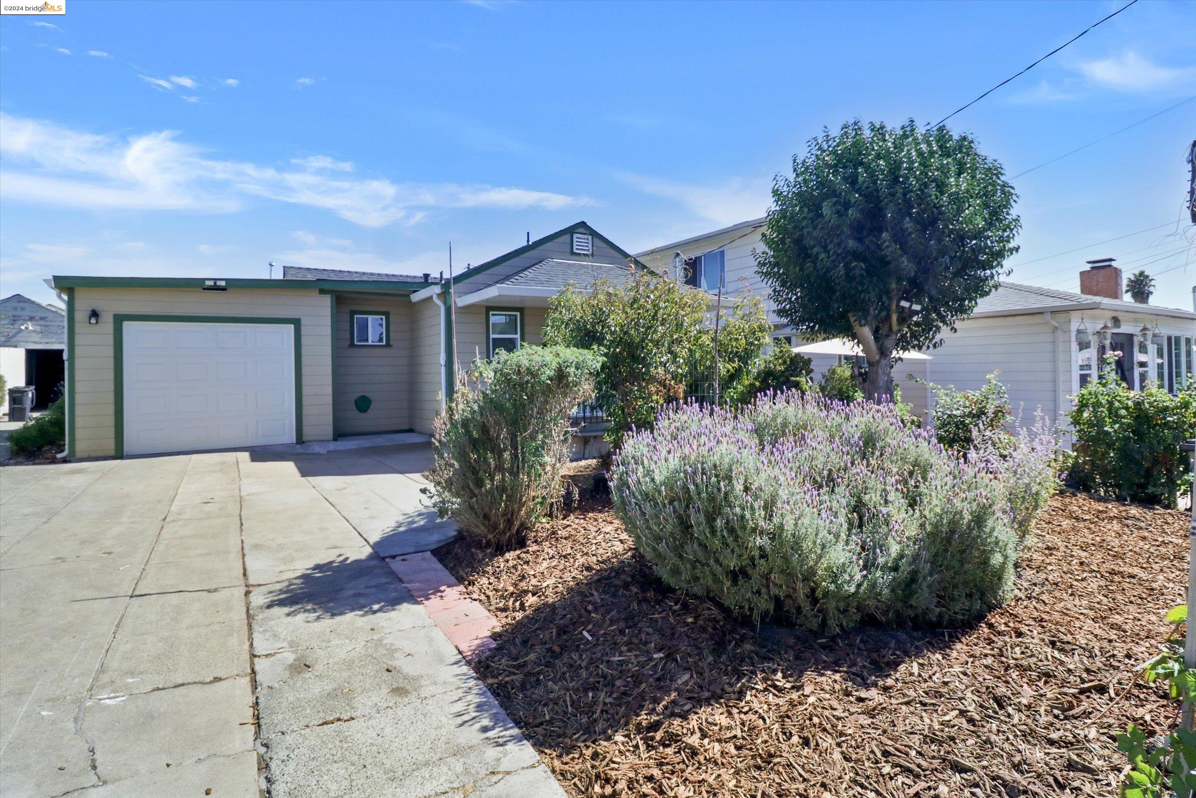 1700 151St Ave
