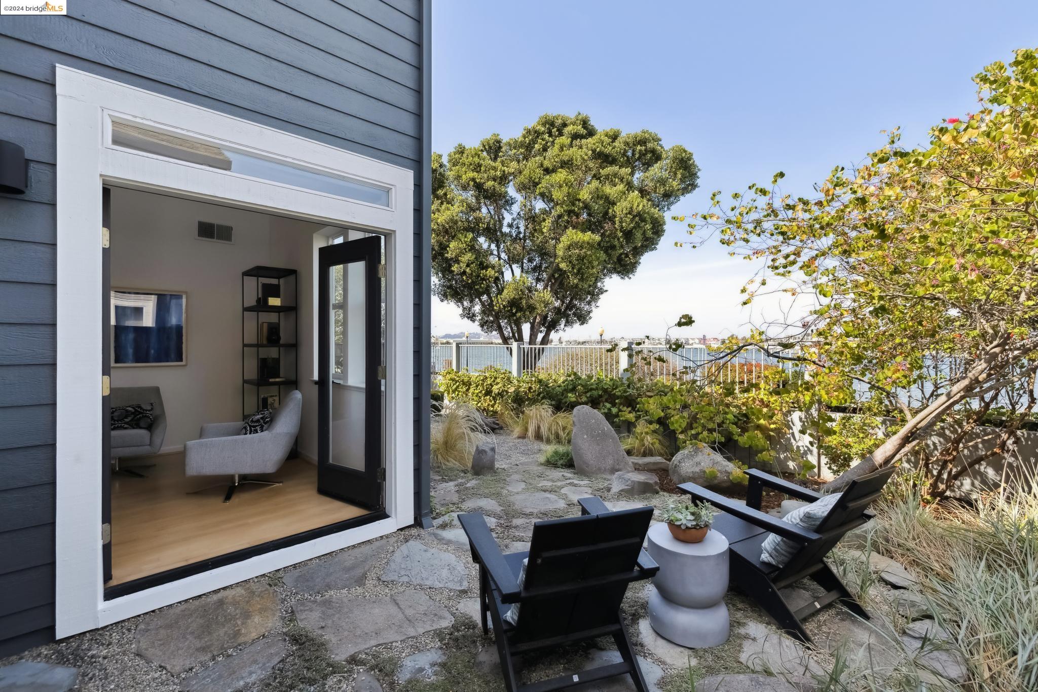 31 Sandpoint Dr