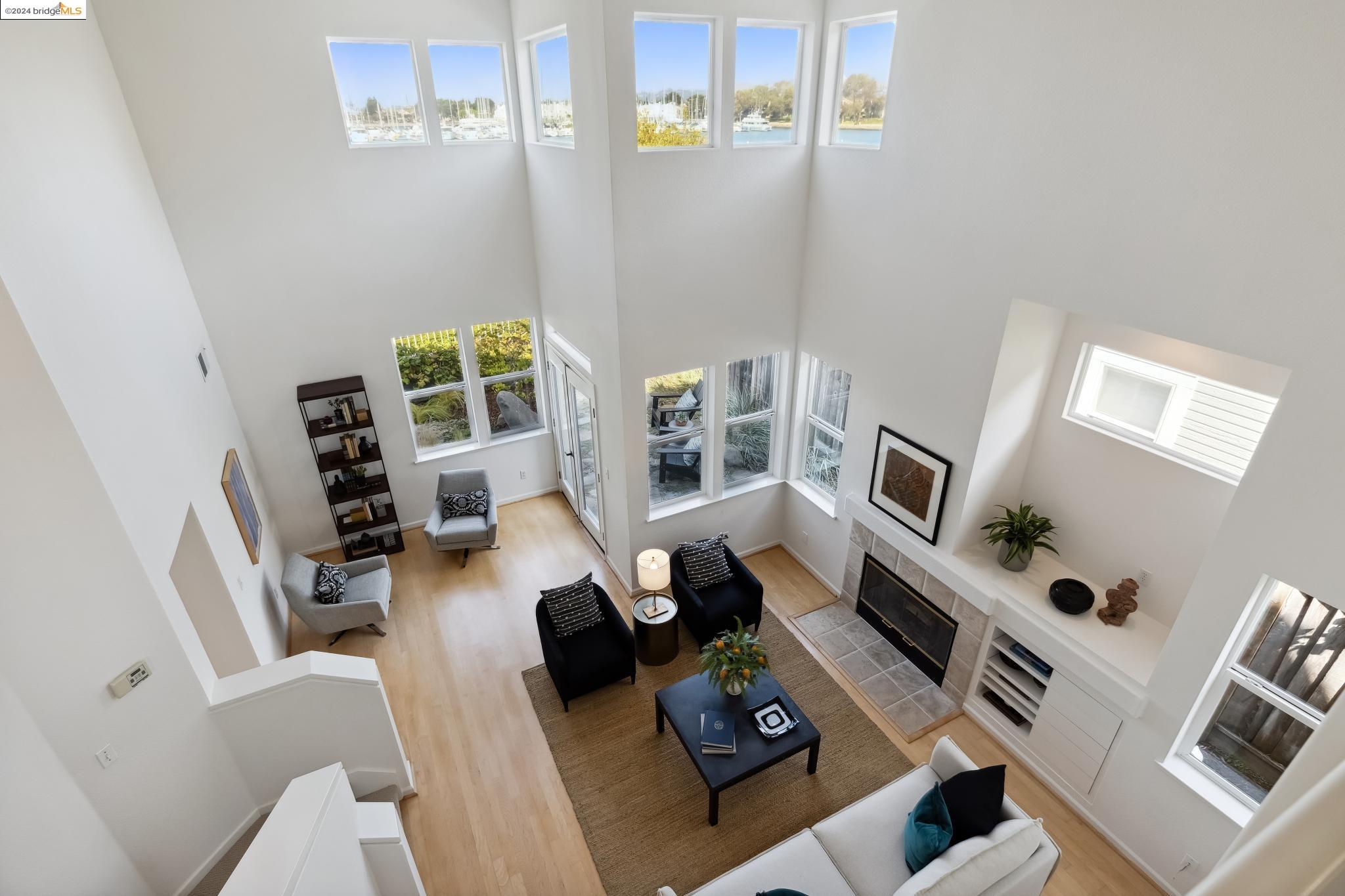 31 Sandpoint Dr