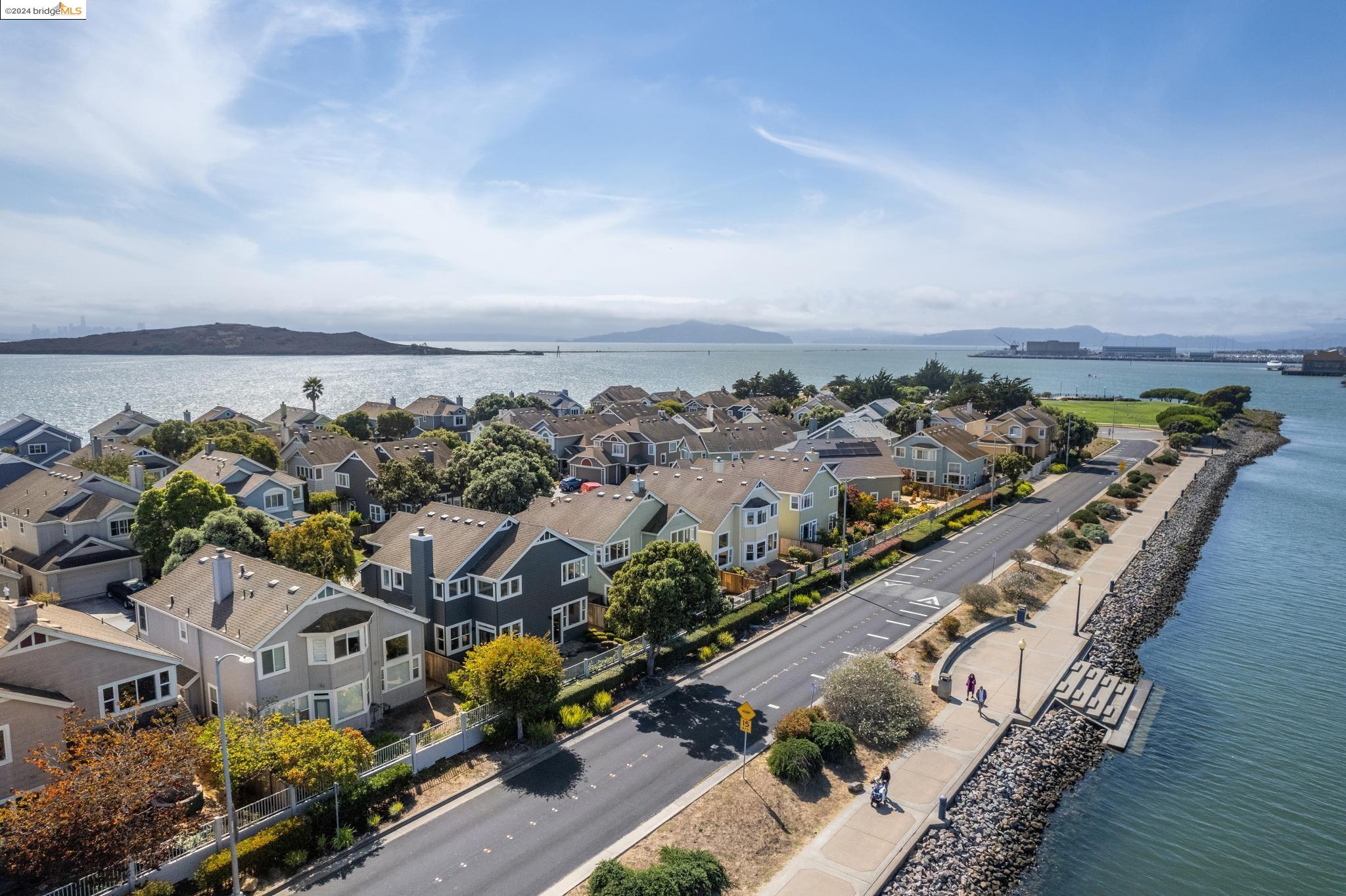 31 Sandpoint Dr
