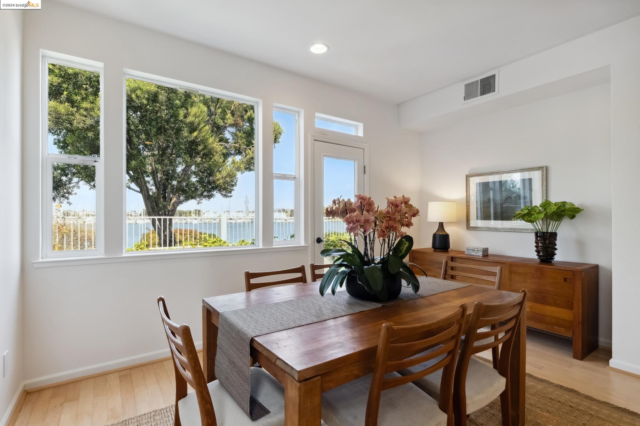31 Sandpoint Dr
