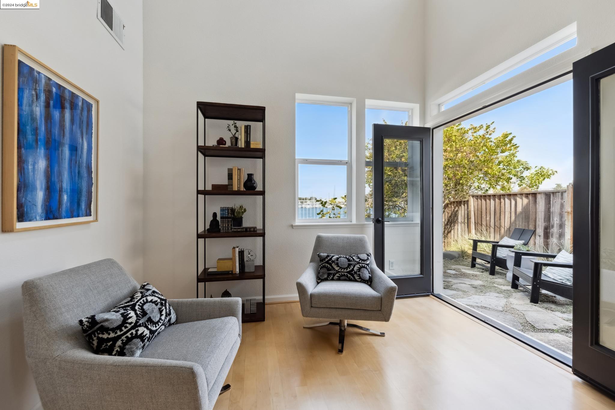 31 Sandpoint Dr