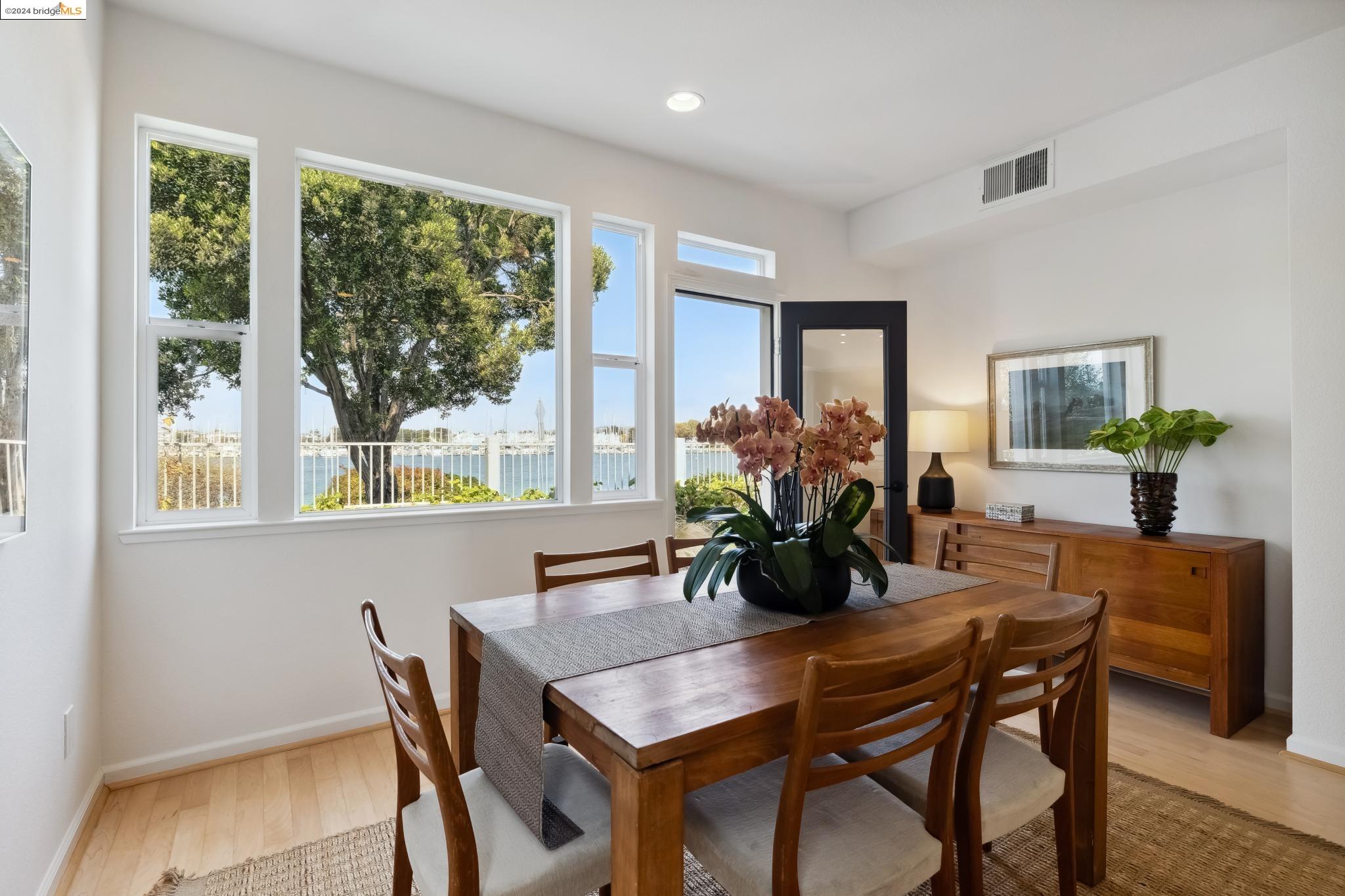 31 Sandpoint Dr