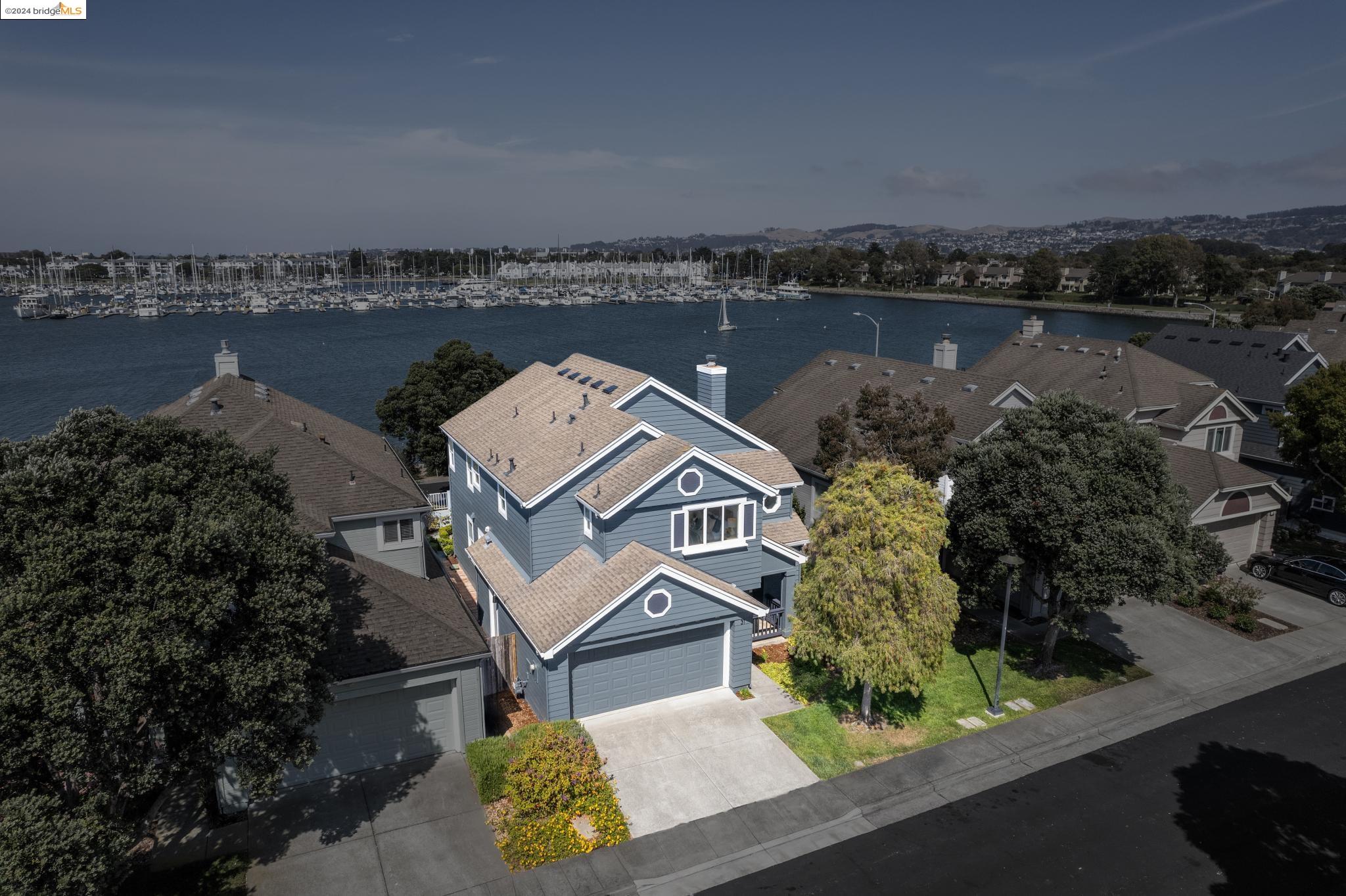 31 Sandpoint Dr